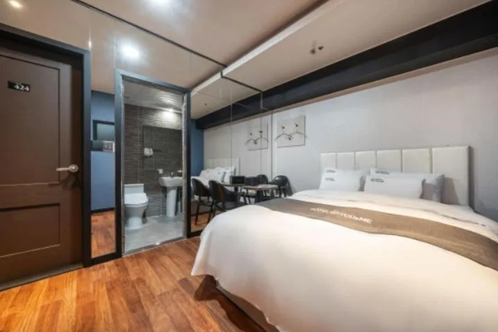 Bed in You&Me Hotel