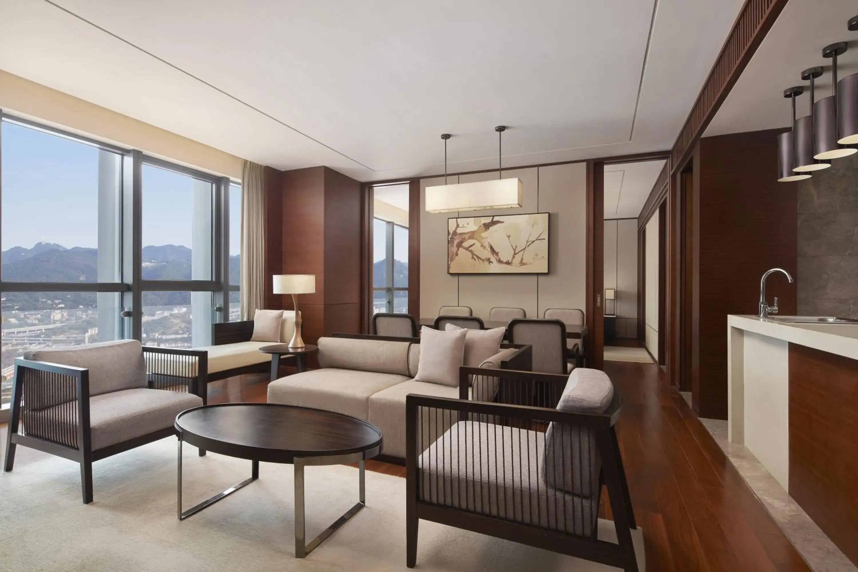 One-Bedroom King Apartment with Executive Lounge Access in The Westin Chongqing Liberation Square One-Bedroom King Apartment with Executive Lounge Access in The Westin Chongqing Liberation Square