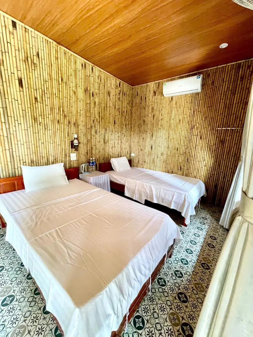 Bed in Tam Coc Cat Luong Homestay