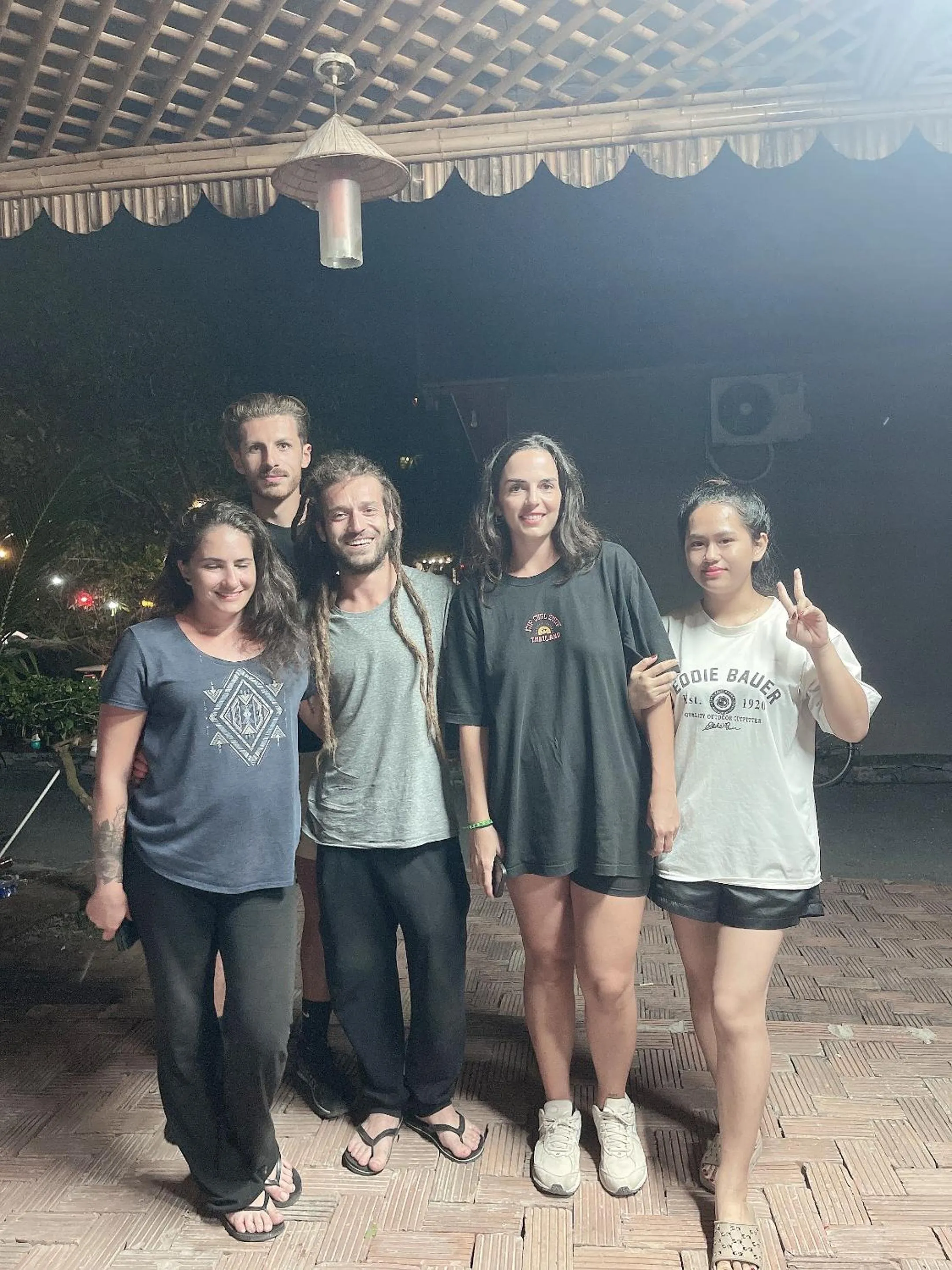 group of guests in Tam Coc Cat Luong Homestay