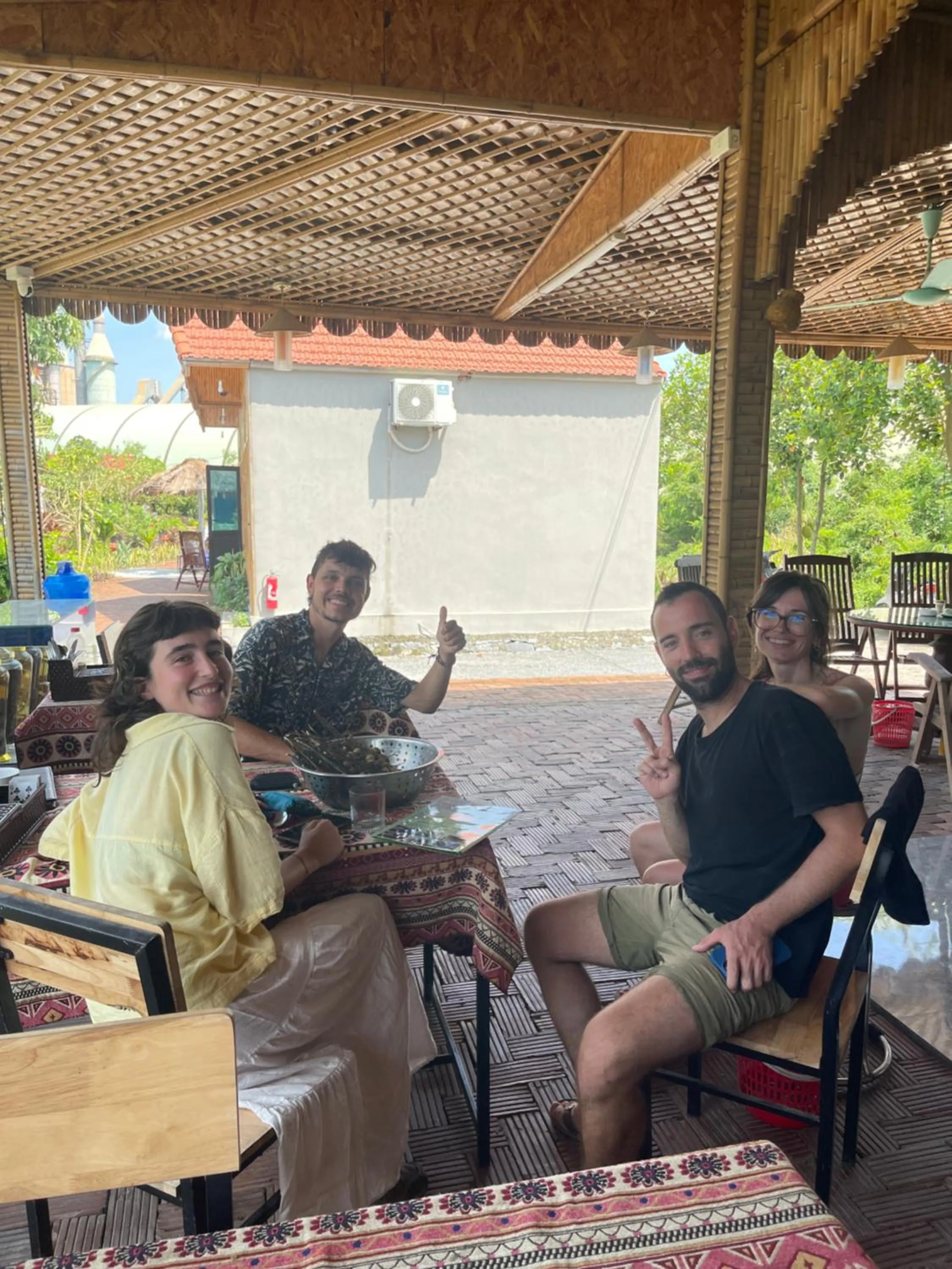 group of guests in Tam Coc Cat Luong Homestay