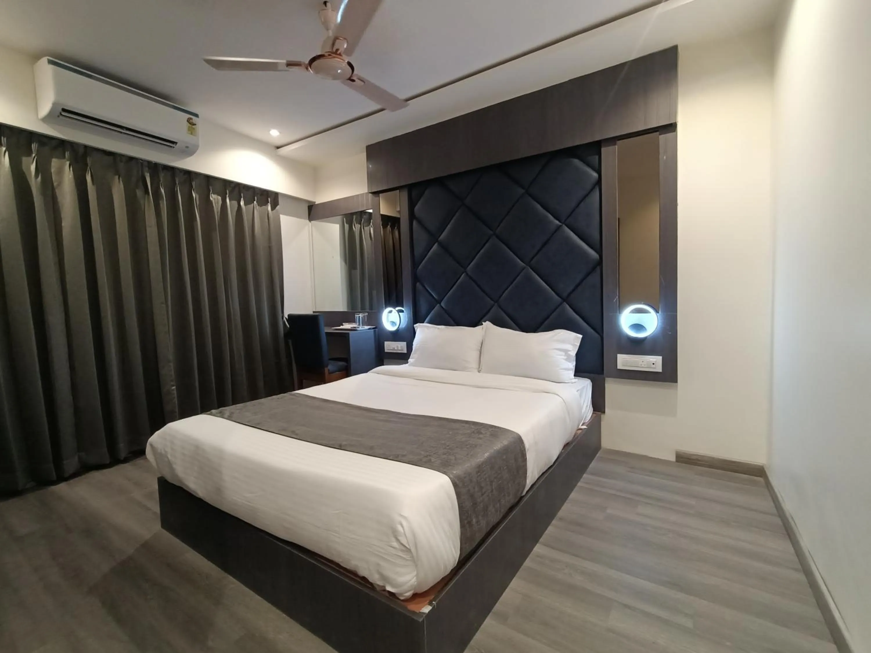 Bed in Hotel Classio Andheri - Near DN Nagar Metro Station
