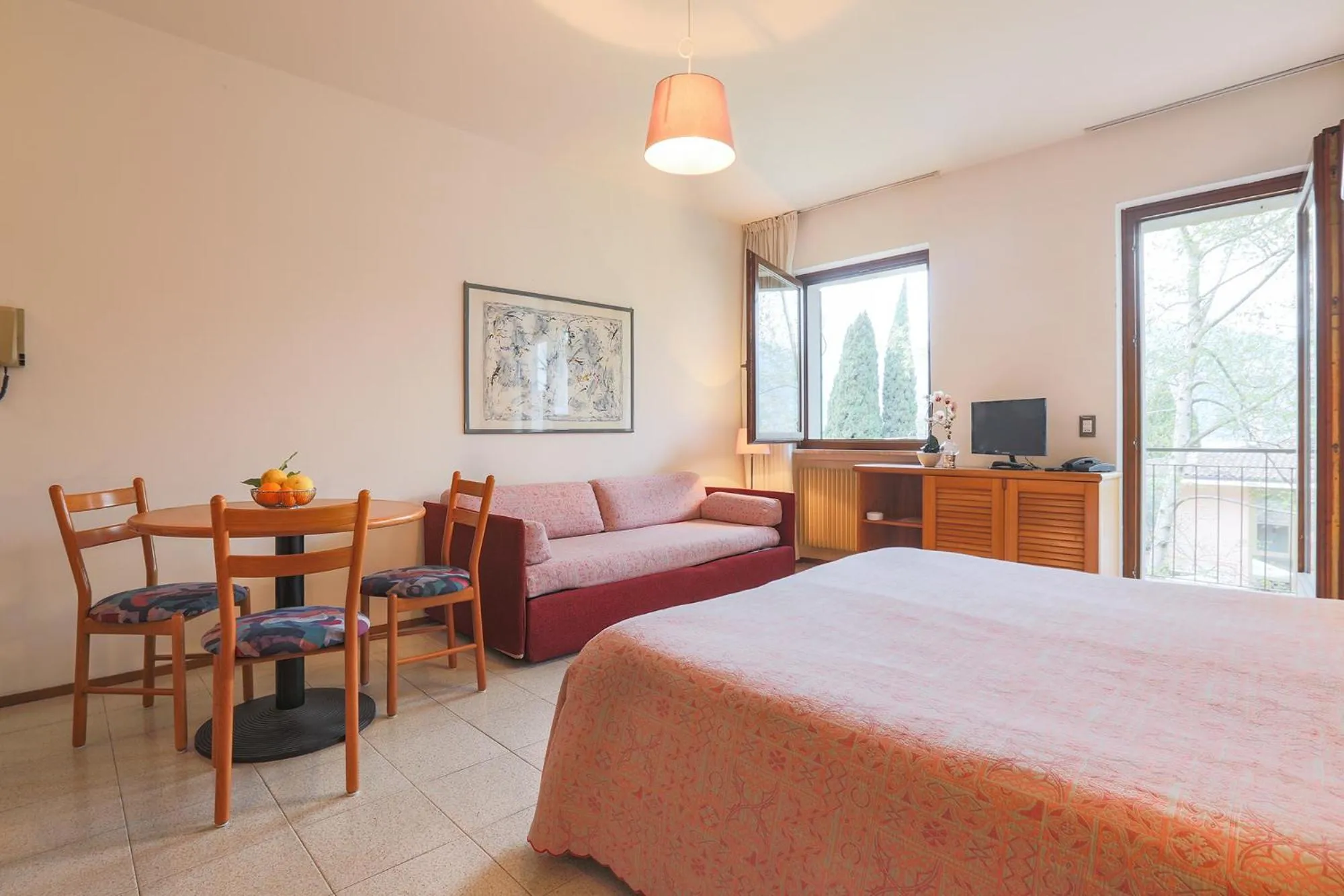 Photo of the whole room, Bed in Residence il Cedro