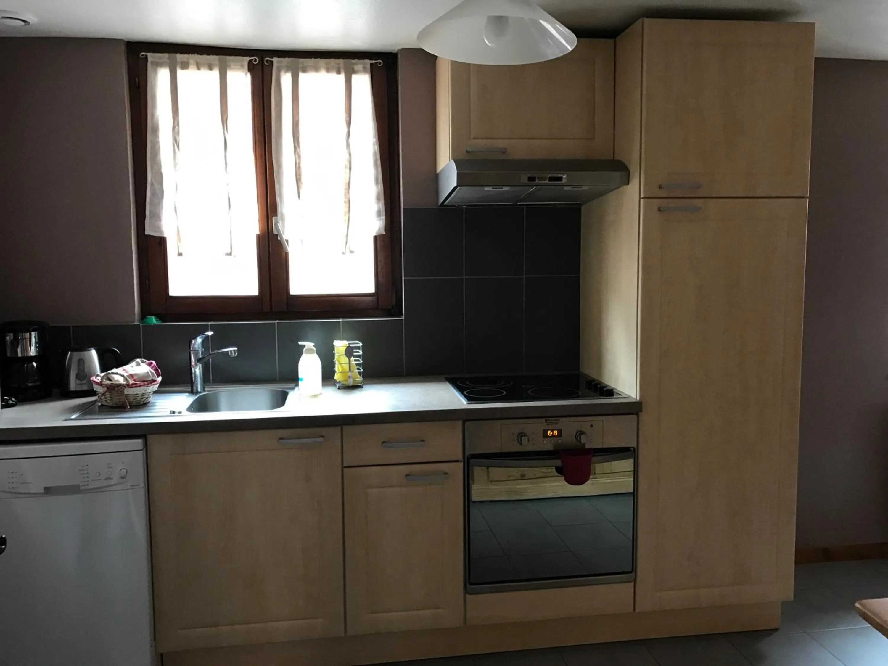 Kitchen or kitchenette in Les Authentics - La Maison d'Amélie