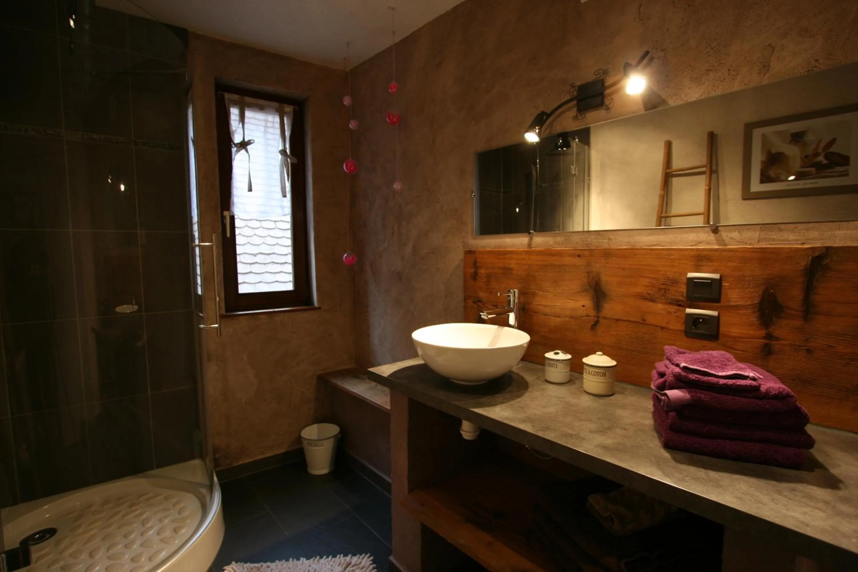 Shower in Les Authentics - La Maison d'Amélie