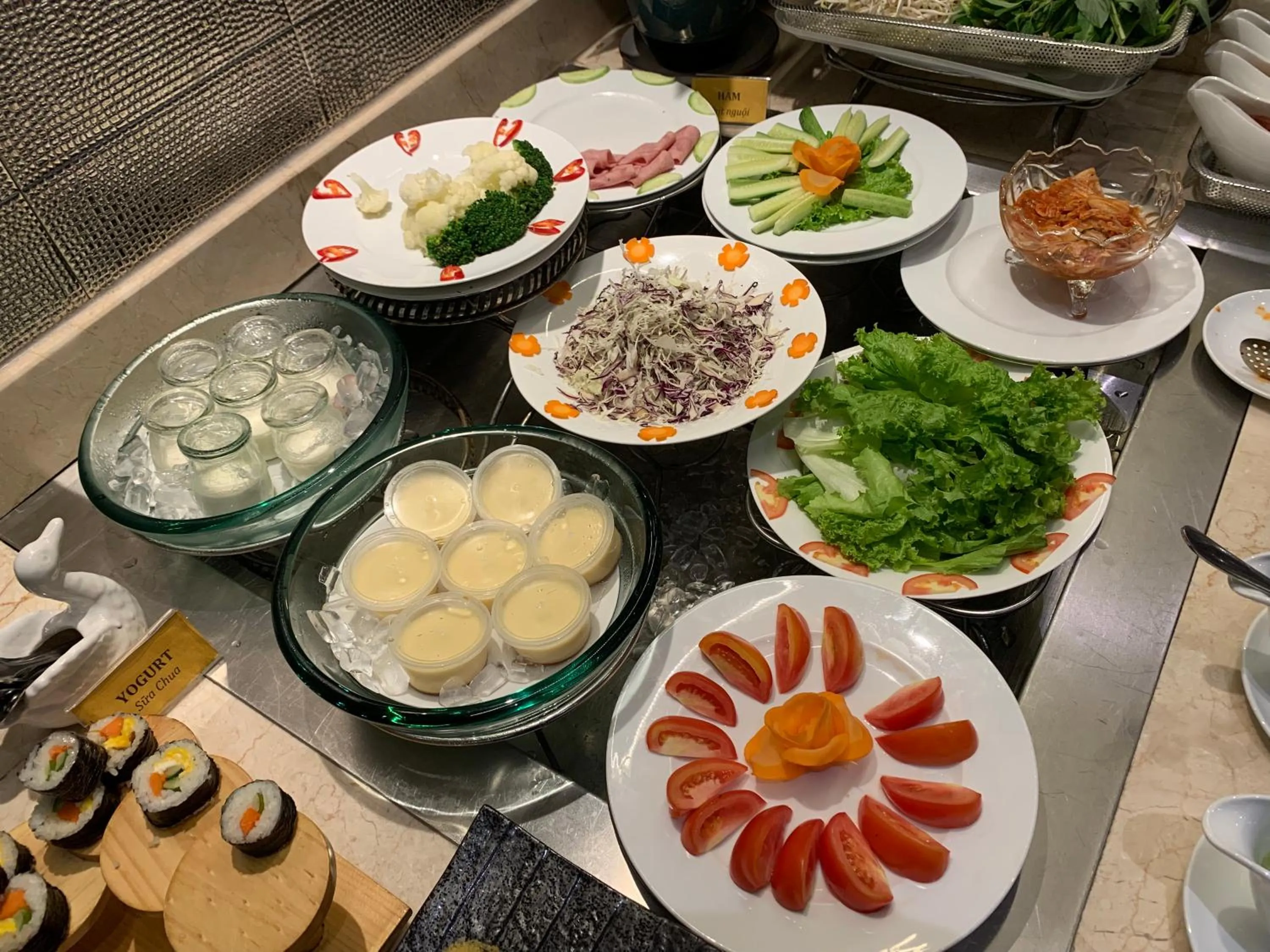 Food and drinks in Sunflower Luxury Hotel