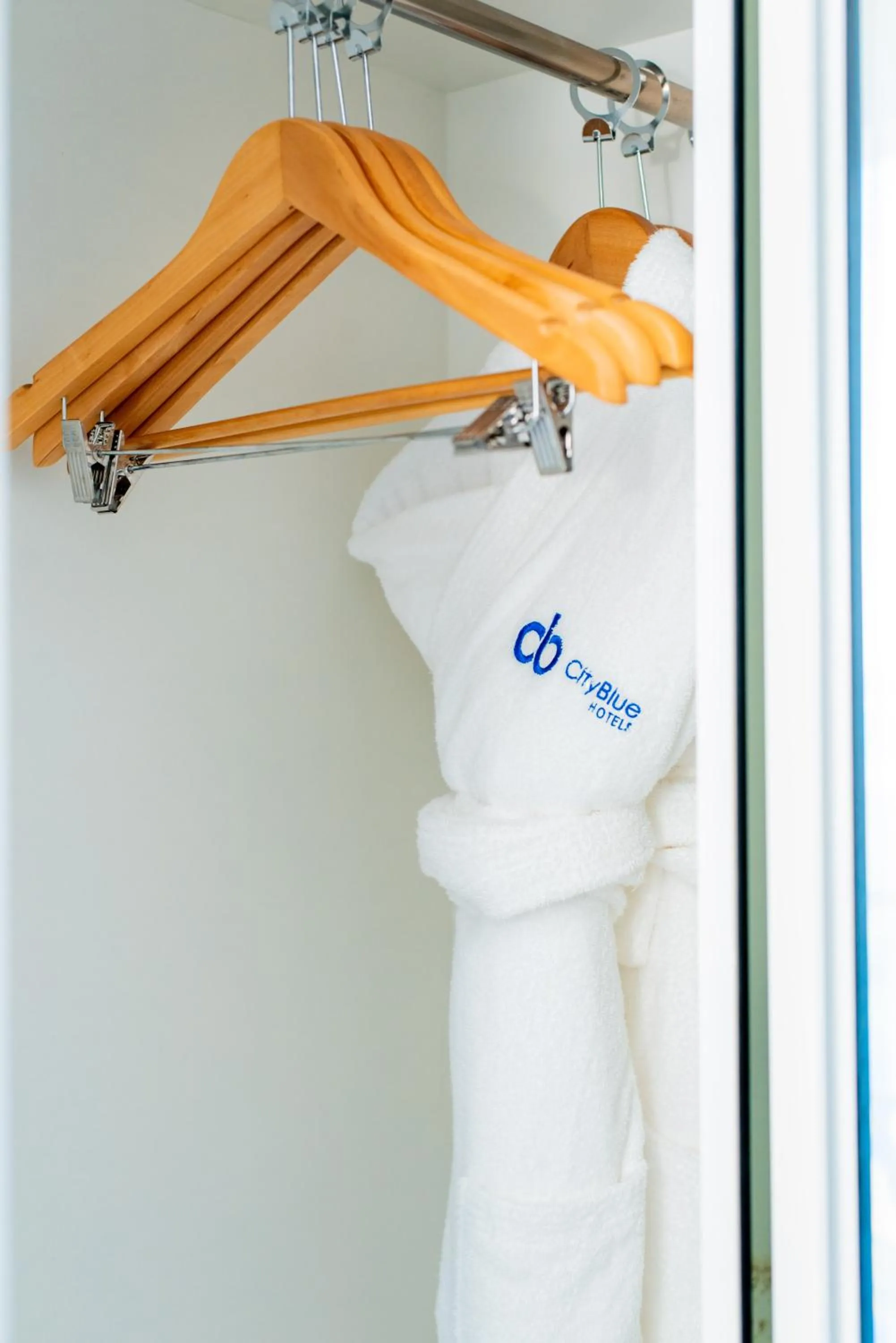 wardrobe in Urban by CityBlue Hotel, Dar es Salaam