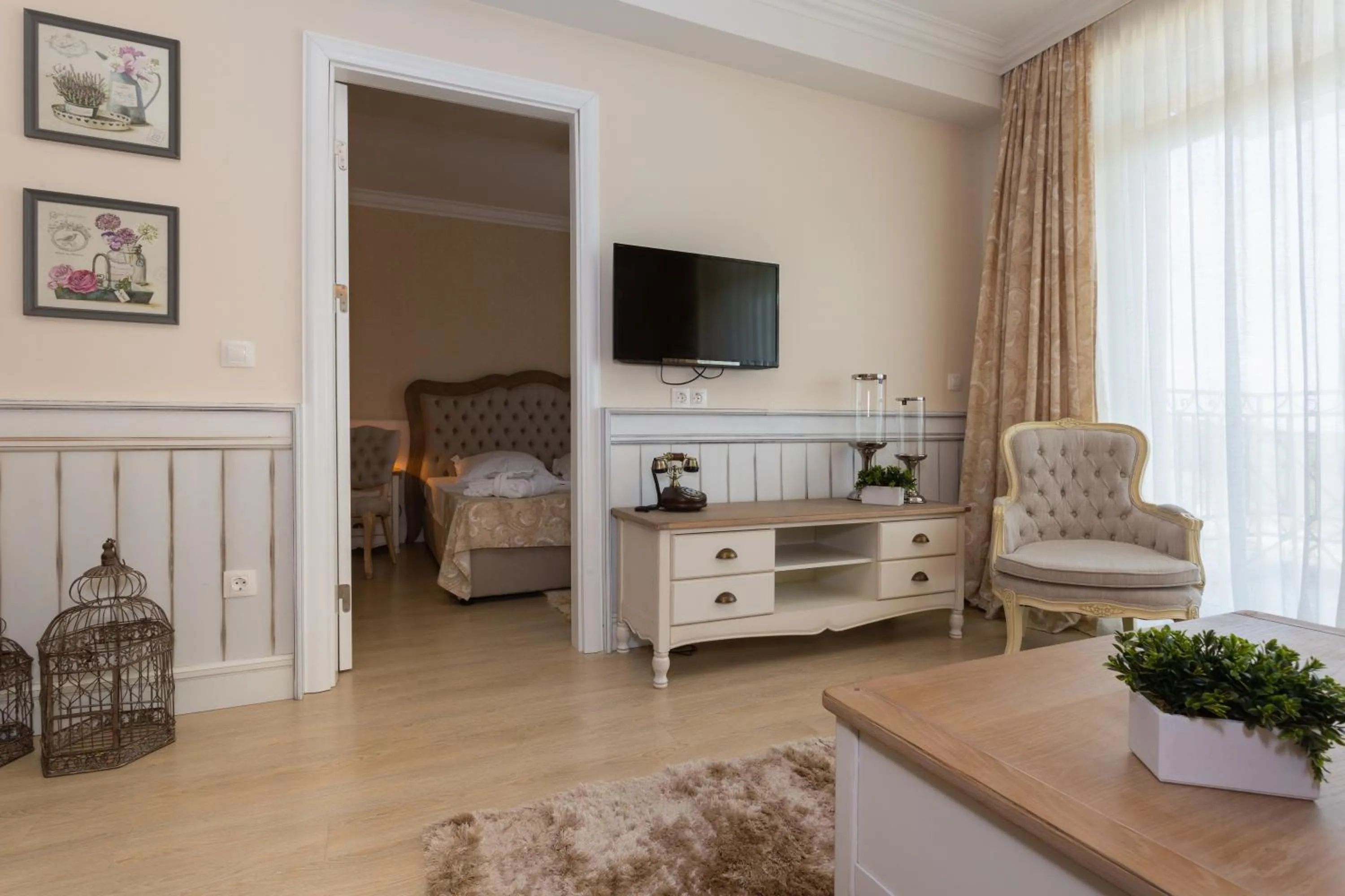 TV and multimedia in Therma Palace - SPA Mineral Pool & All inclusive & Free Parking