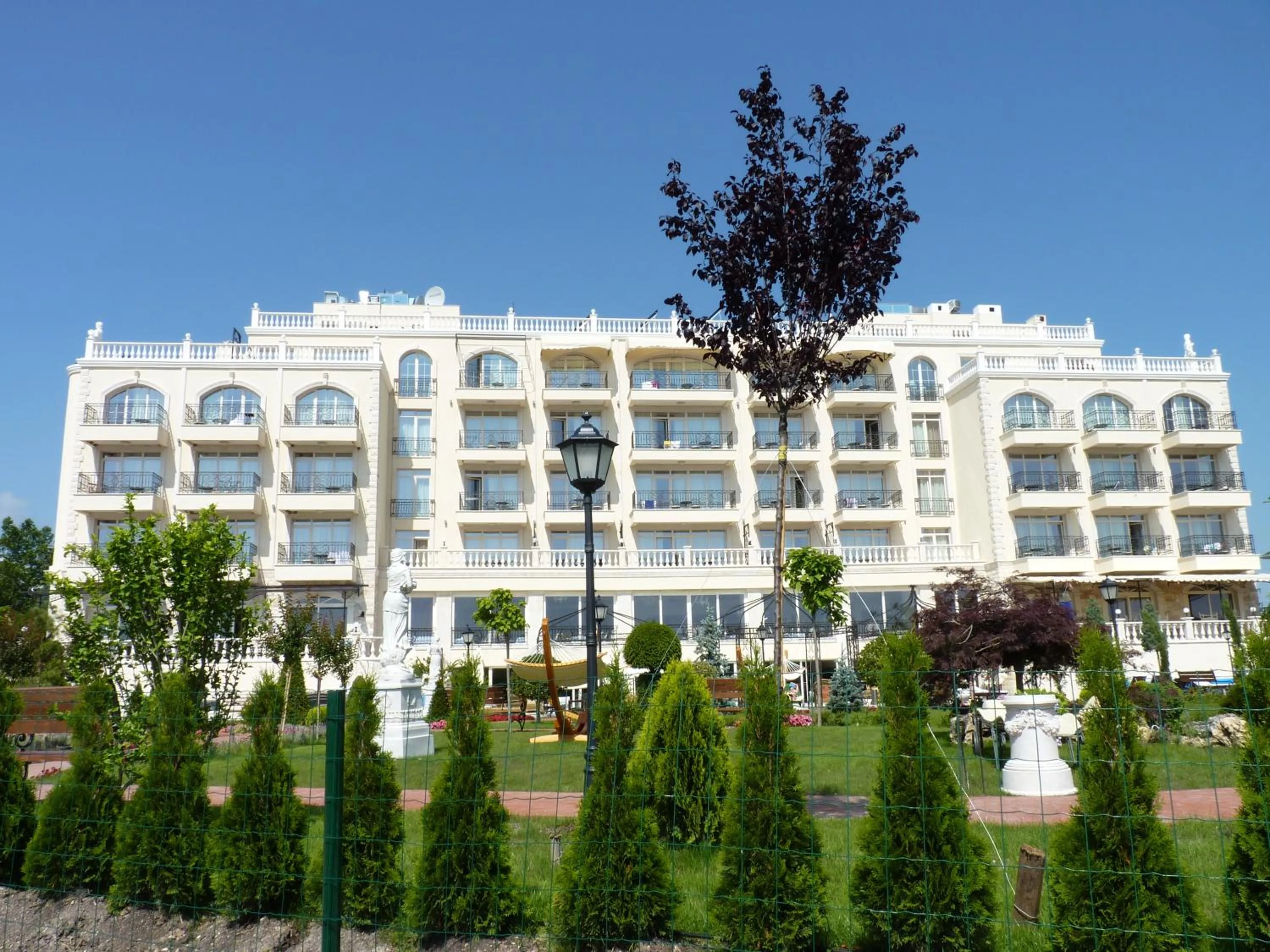 Property building in Therma Palace - SPA Mineral Pool & All inclusive & Free Parking