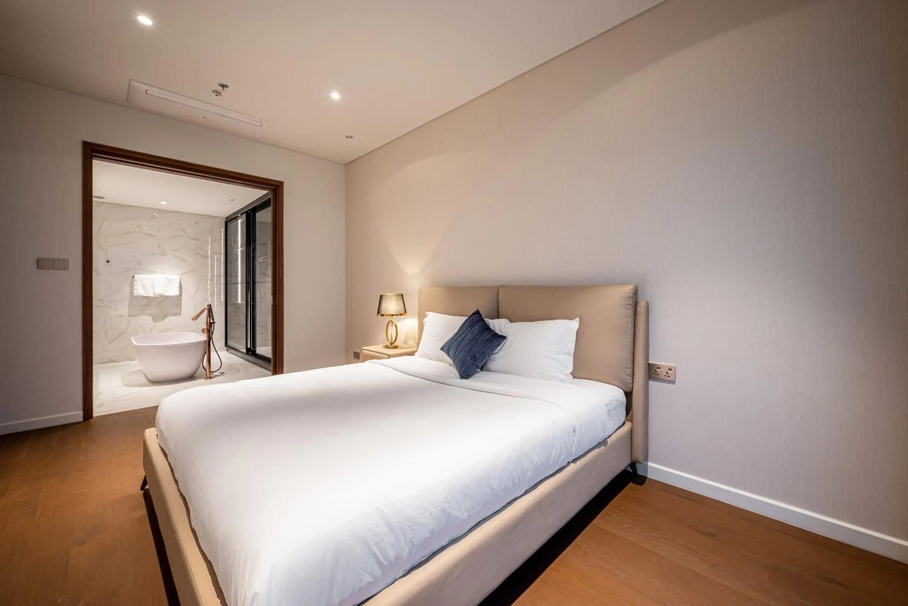 Bed in Metropole Thu Thiem Condo Apartment