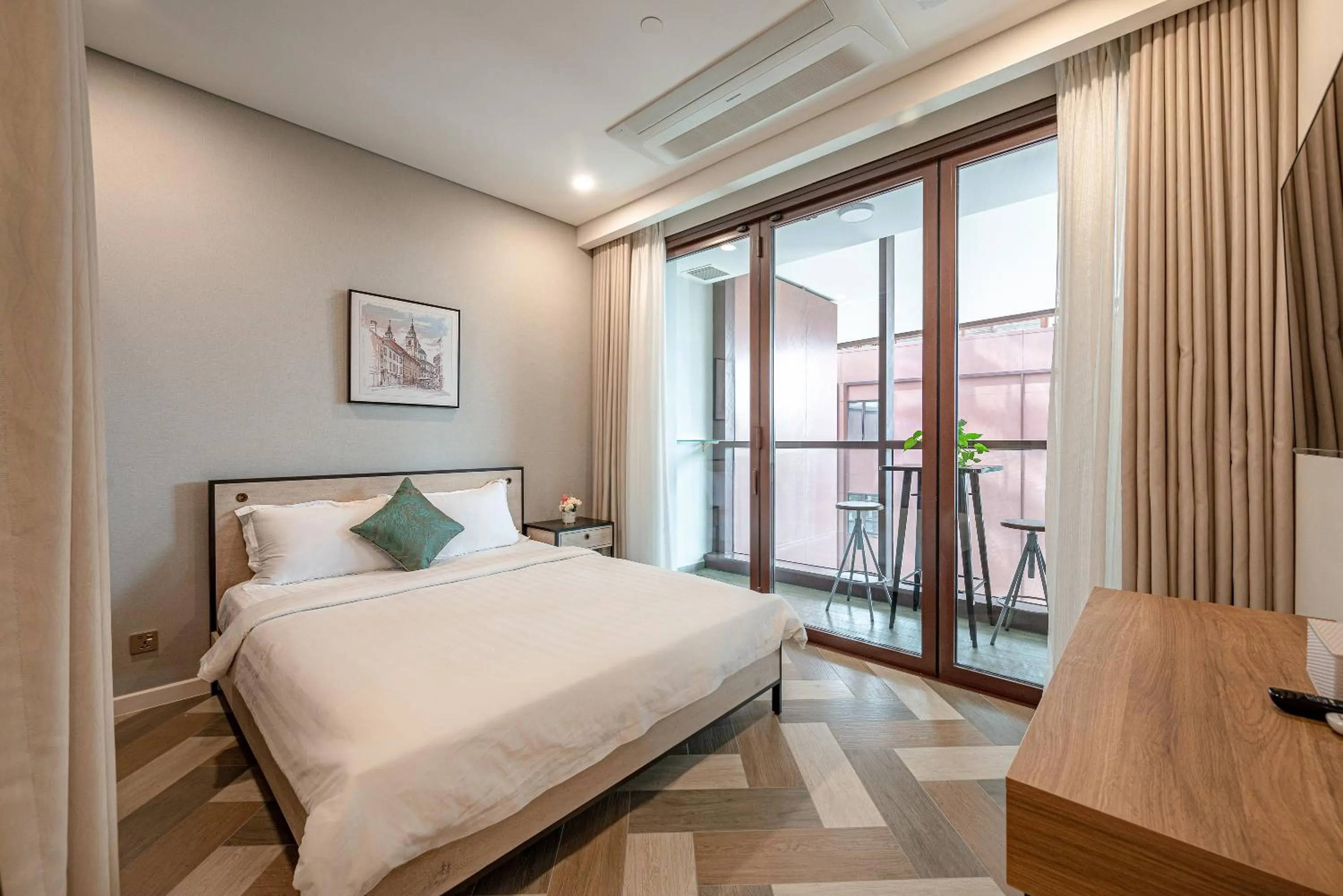 Bedroom, Bed in Metropole Thu Thiem Condo Apartment