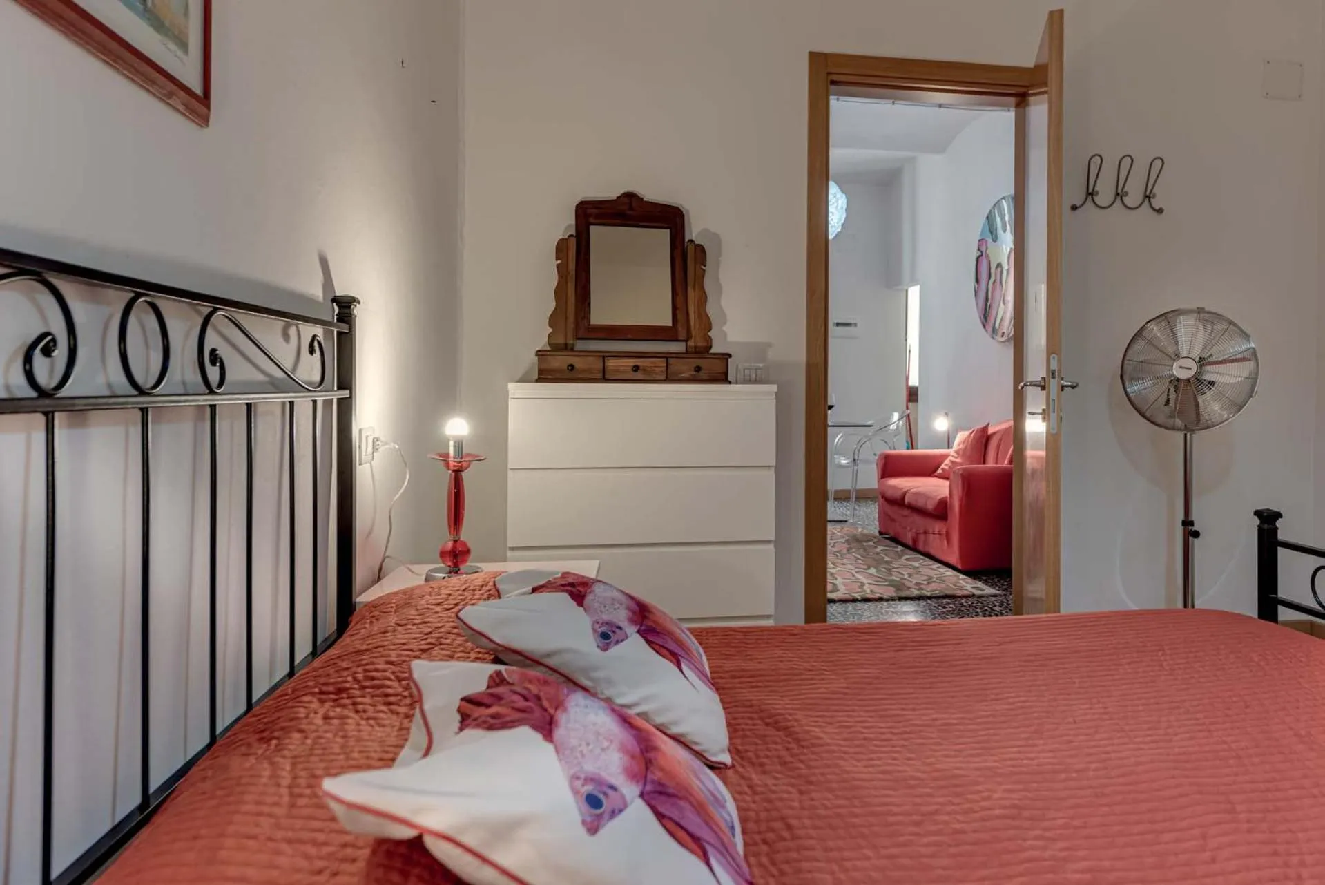 Bedroom, Bed in Vedetta Townhouse - camere e appartamenti nel centro storico by Be Vedetta