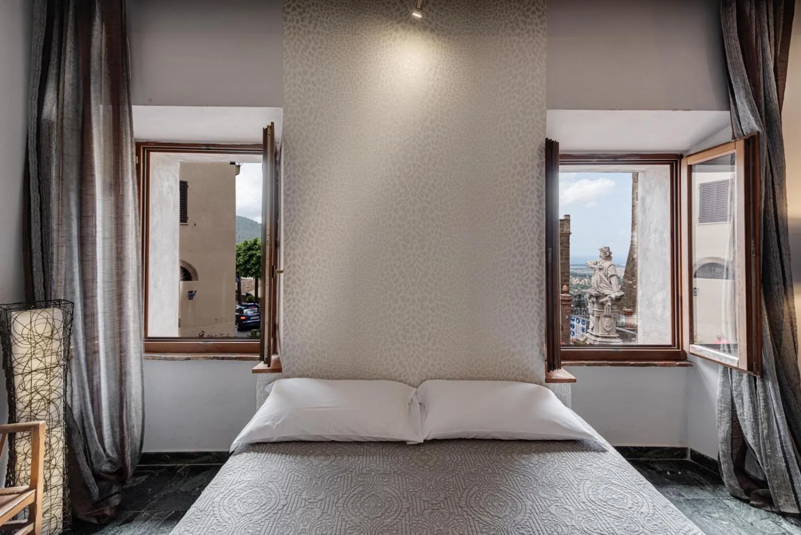 View (from property/room), Bed in Vedetta Townhouse - camere e appartamenti nel centro storico by Be Vedetta