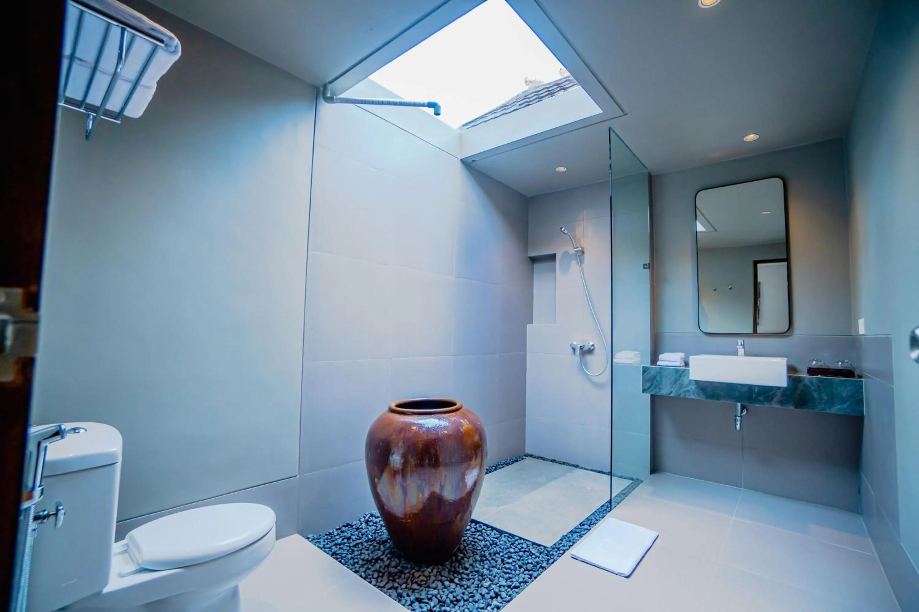 Shower in Tapa Agung View Besakih