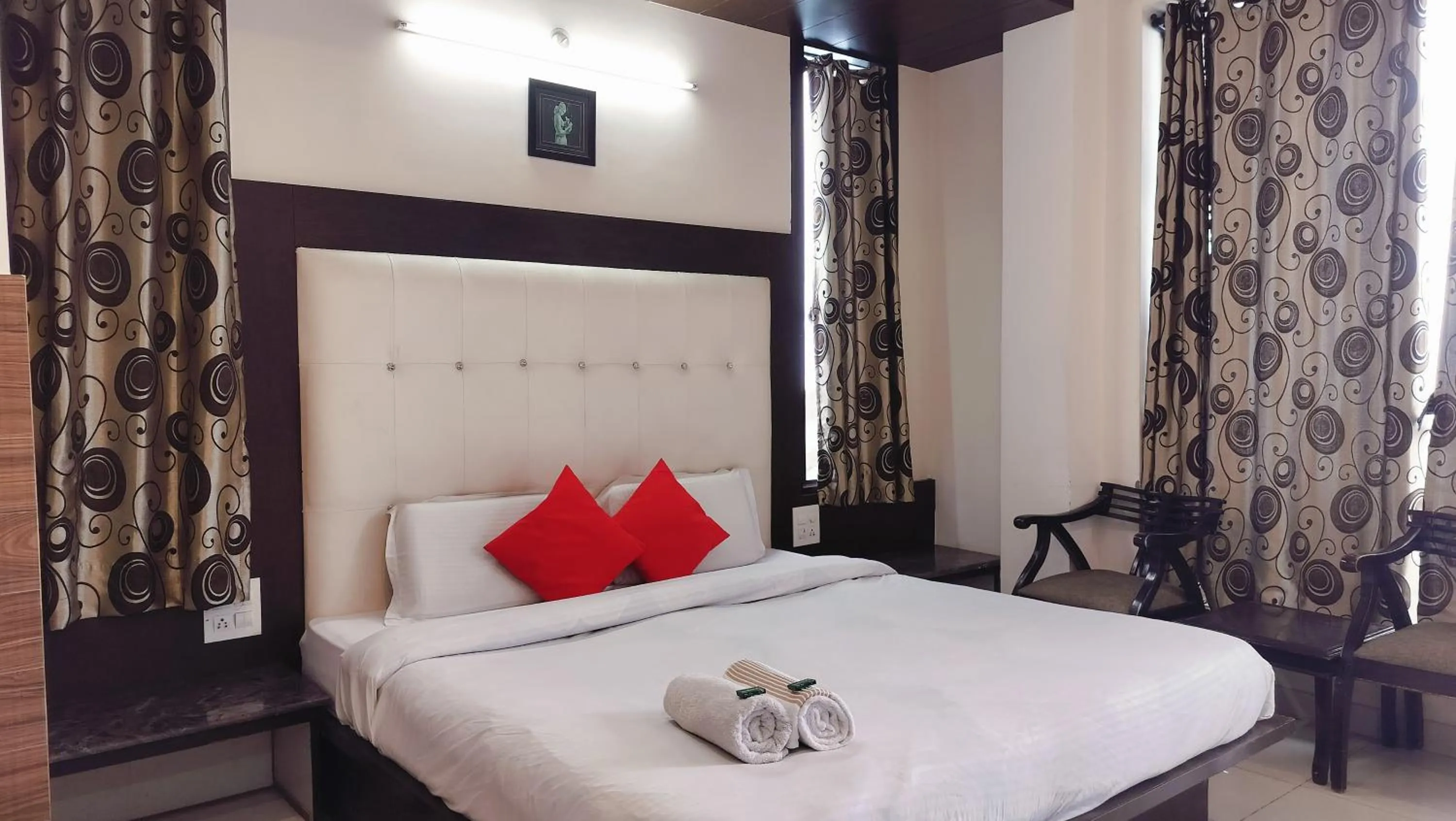 Bed in Royale India by Venu