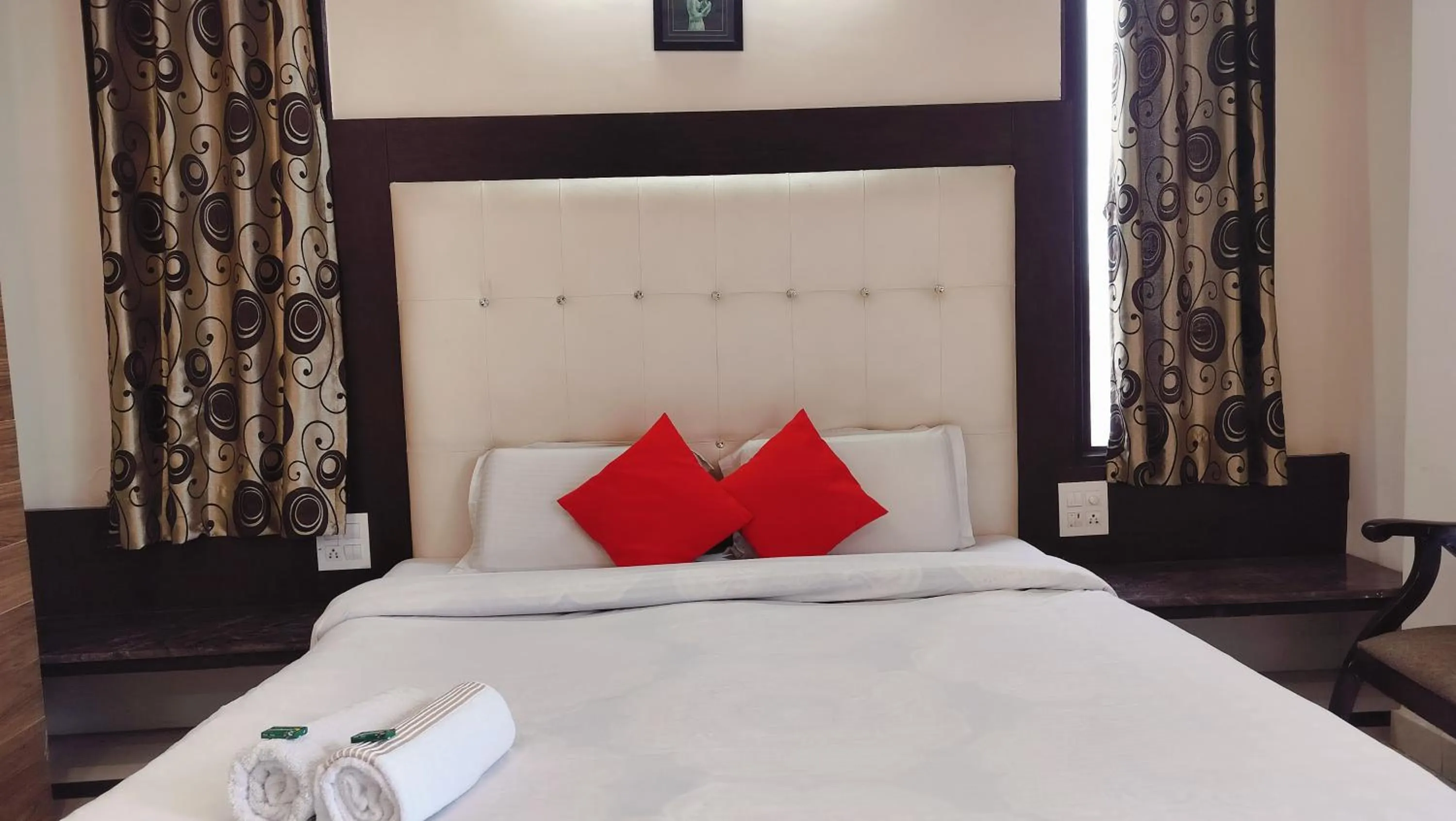 Bed in Royale India by Venu