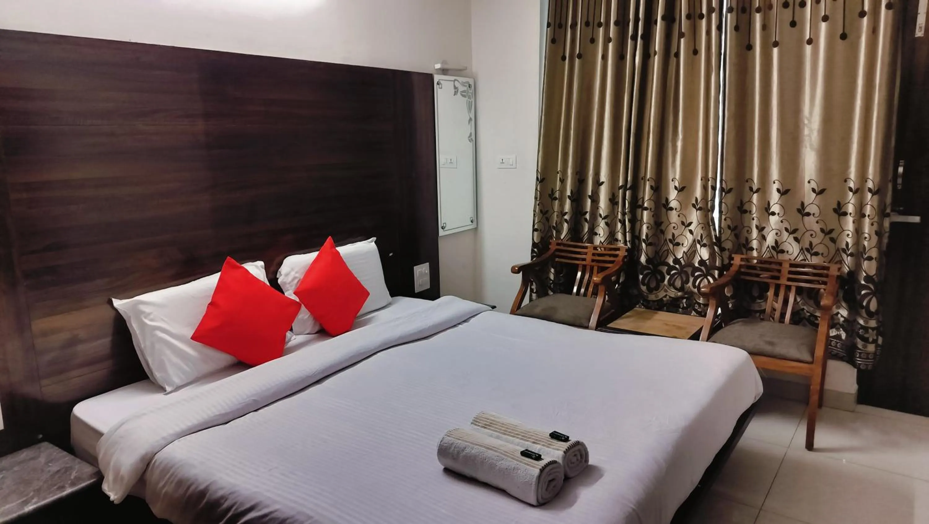 Bed in Royale India by Venu