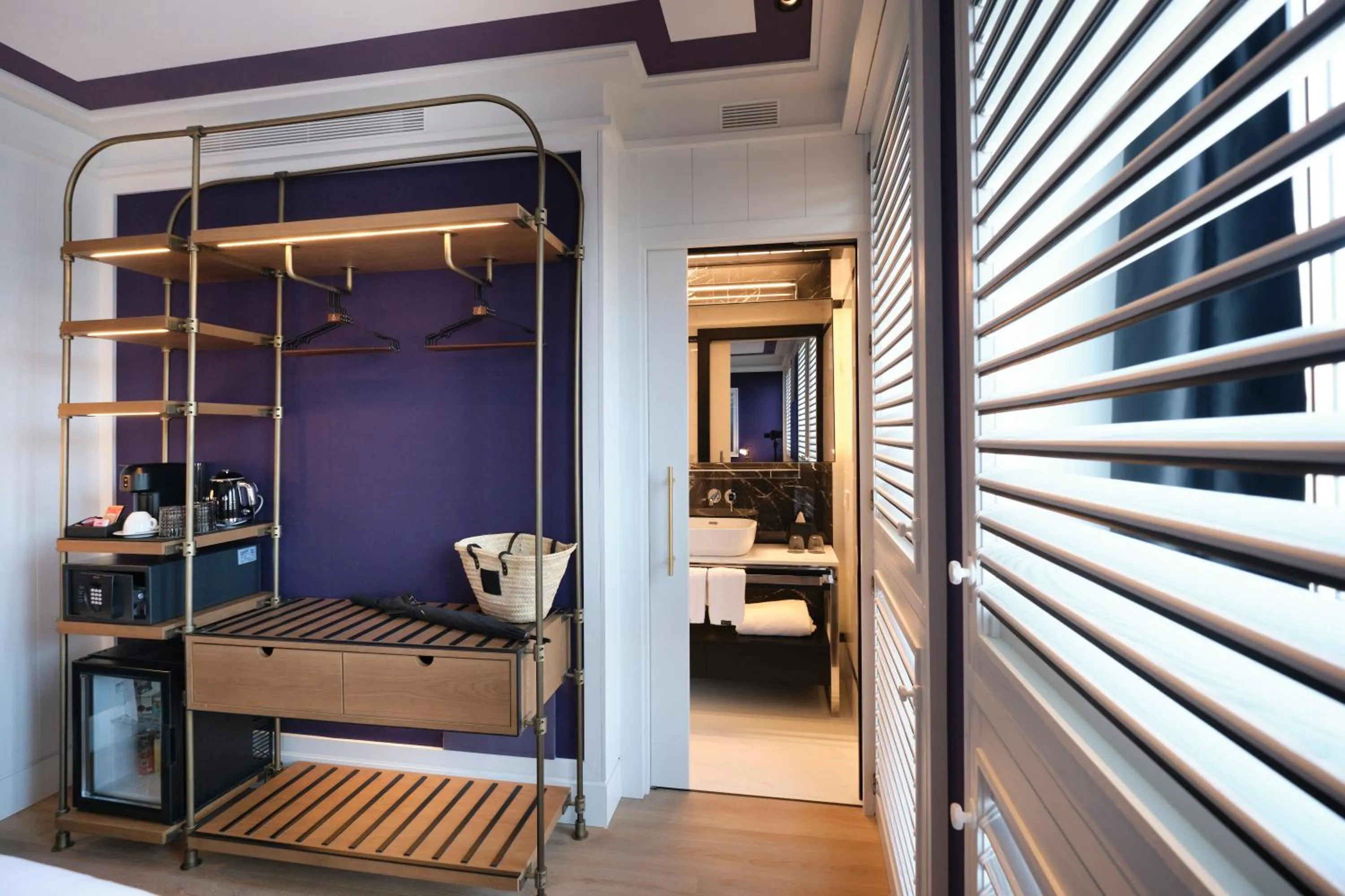 Bathroom, Bed in ESTIMAR Valencia