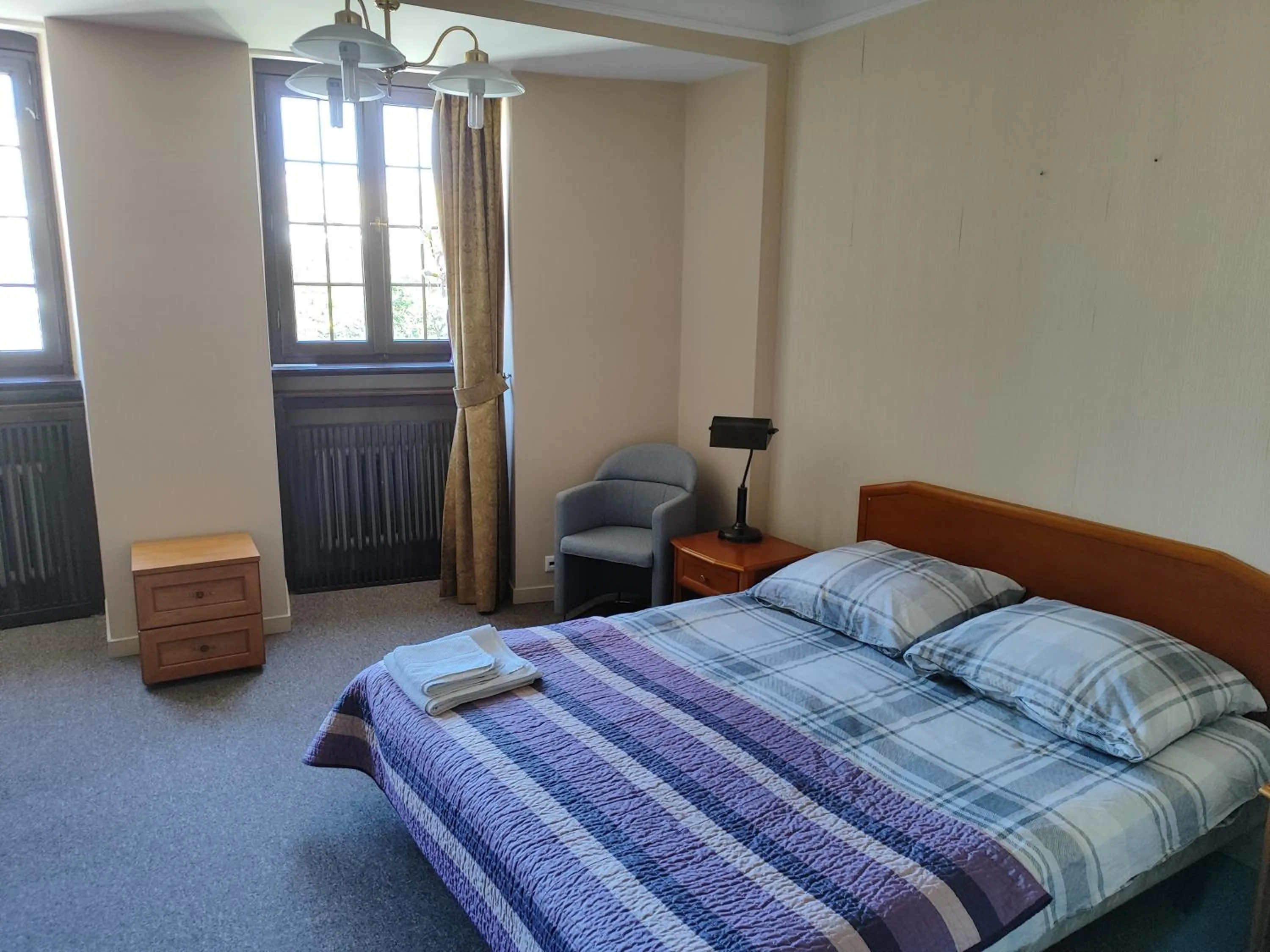 Bed in Pokój 303 dwuosobowy z prywatną łazienką - Piotrkowska 262-264