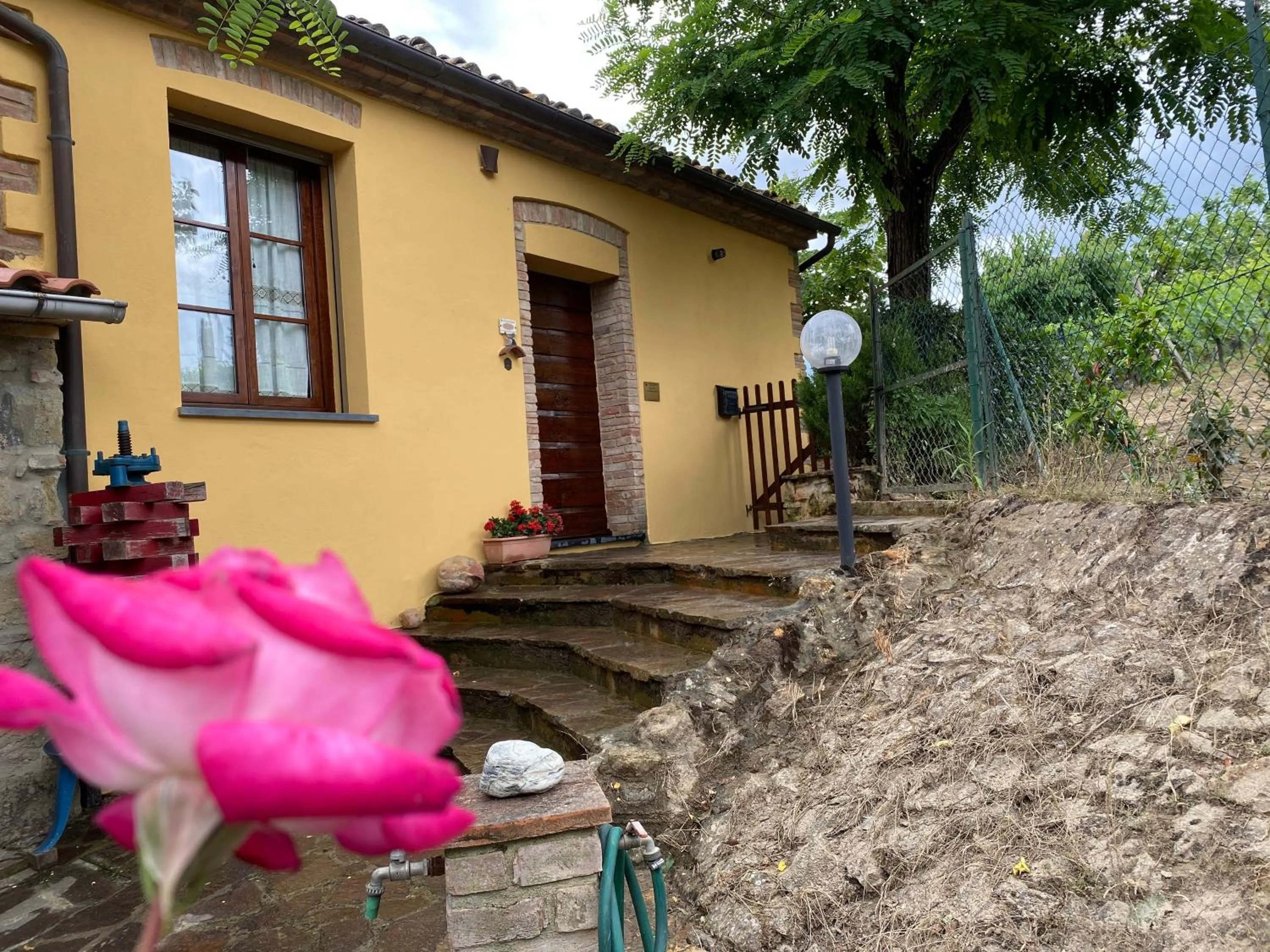 Property building in Agriturismo Villino del Grillo