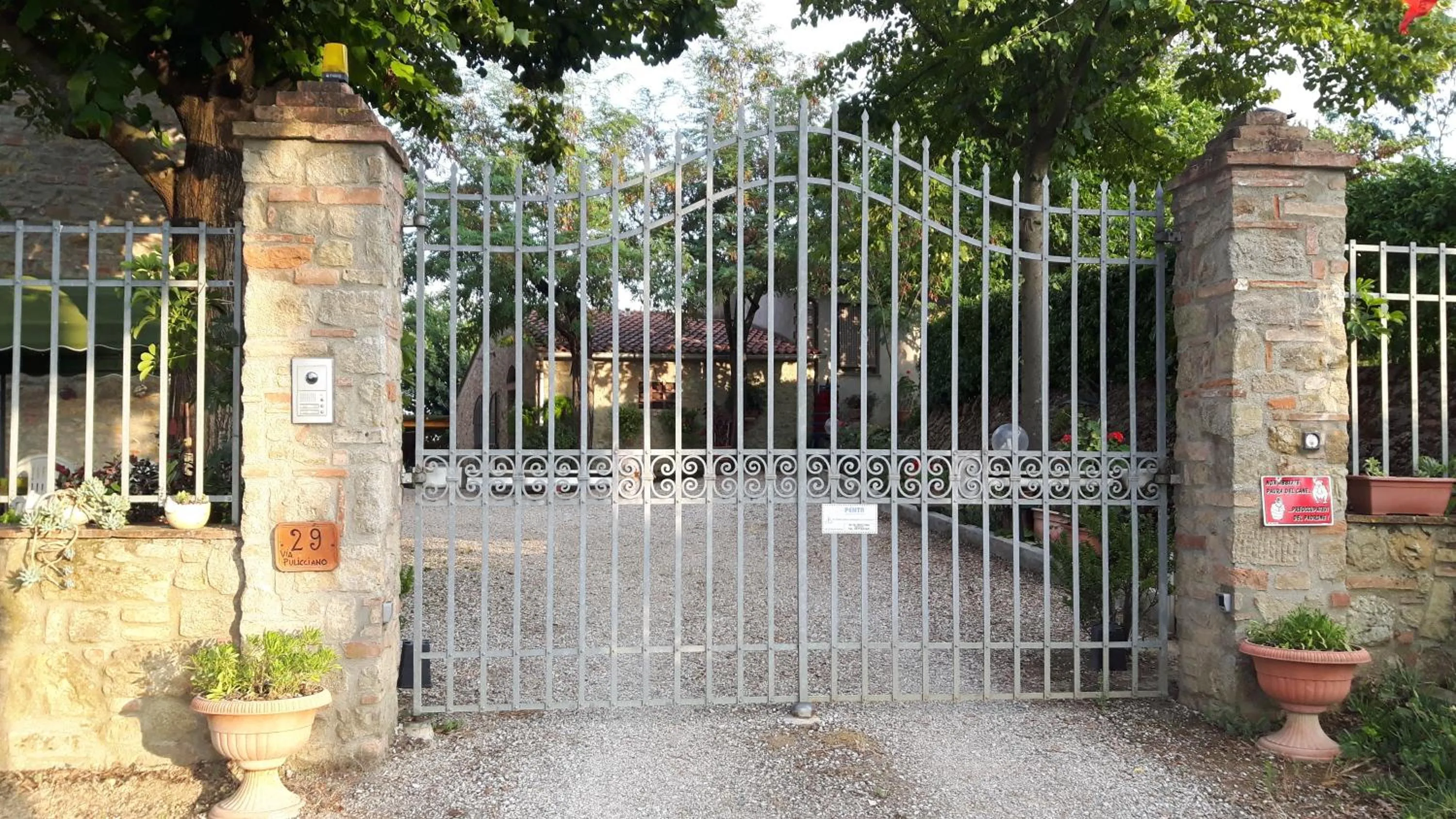 Property building in Agriturismo Villino del Grillo