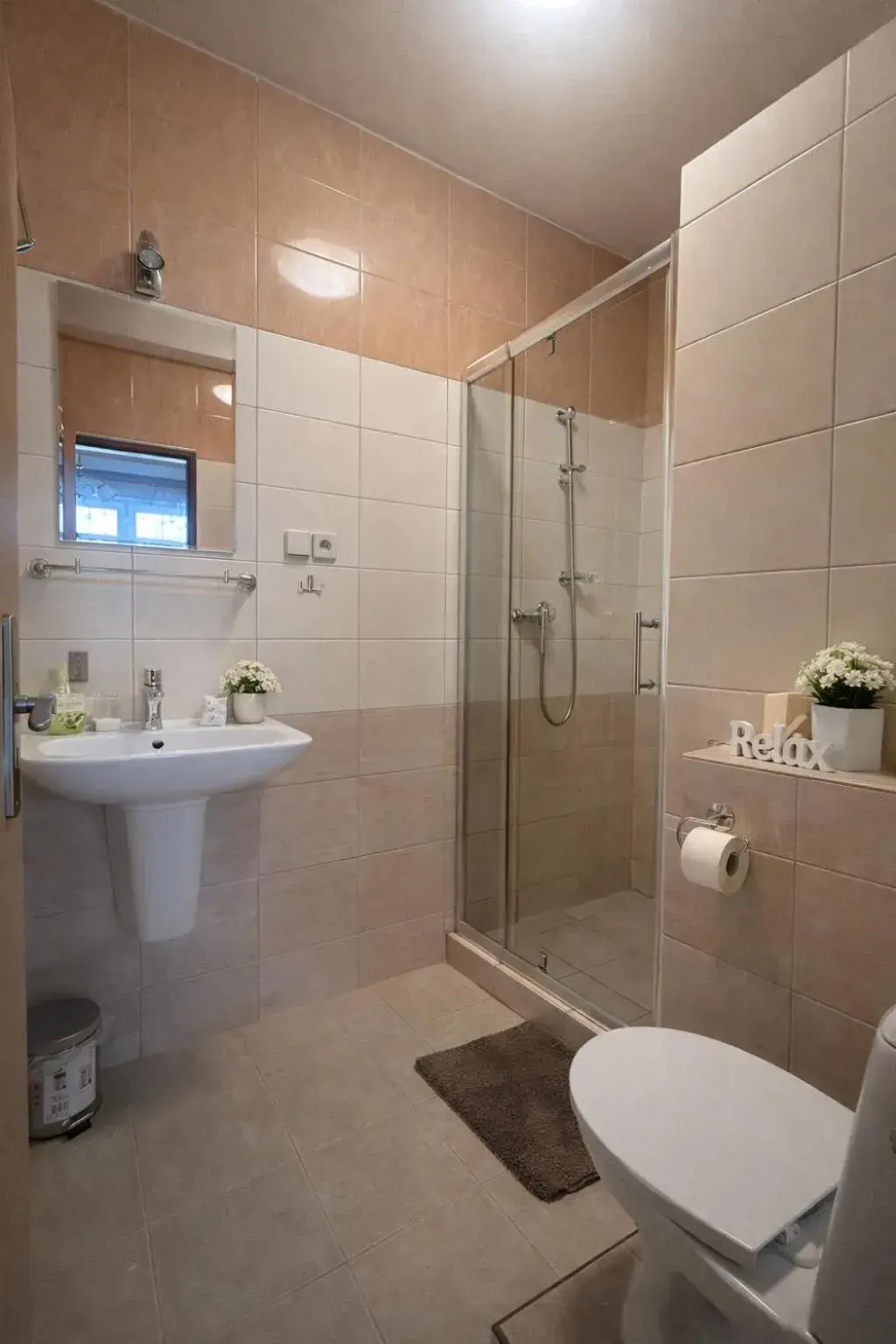 Twin Room with Bathroom - single occupancy in Penzion u Fouska Twin Room with Bathroom - single occupancy in Penzion u Fouska