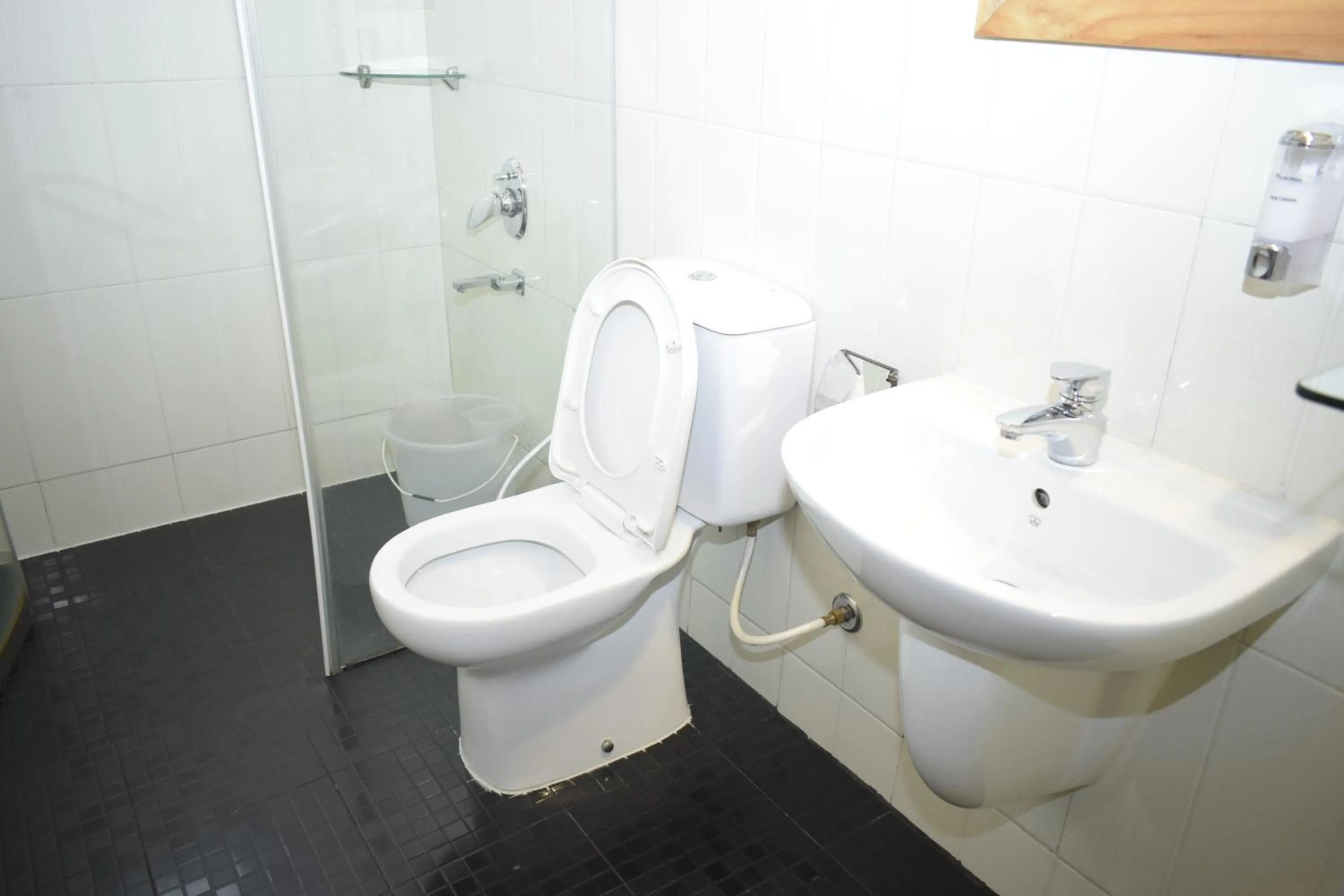 Bathroom in Altius Nest Hotel