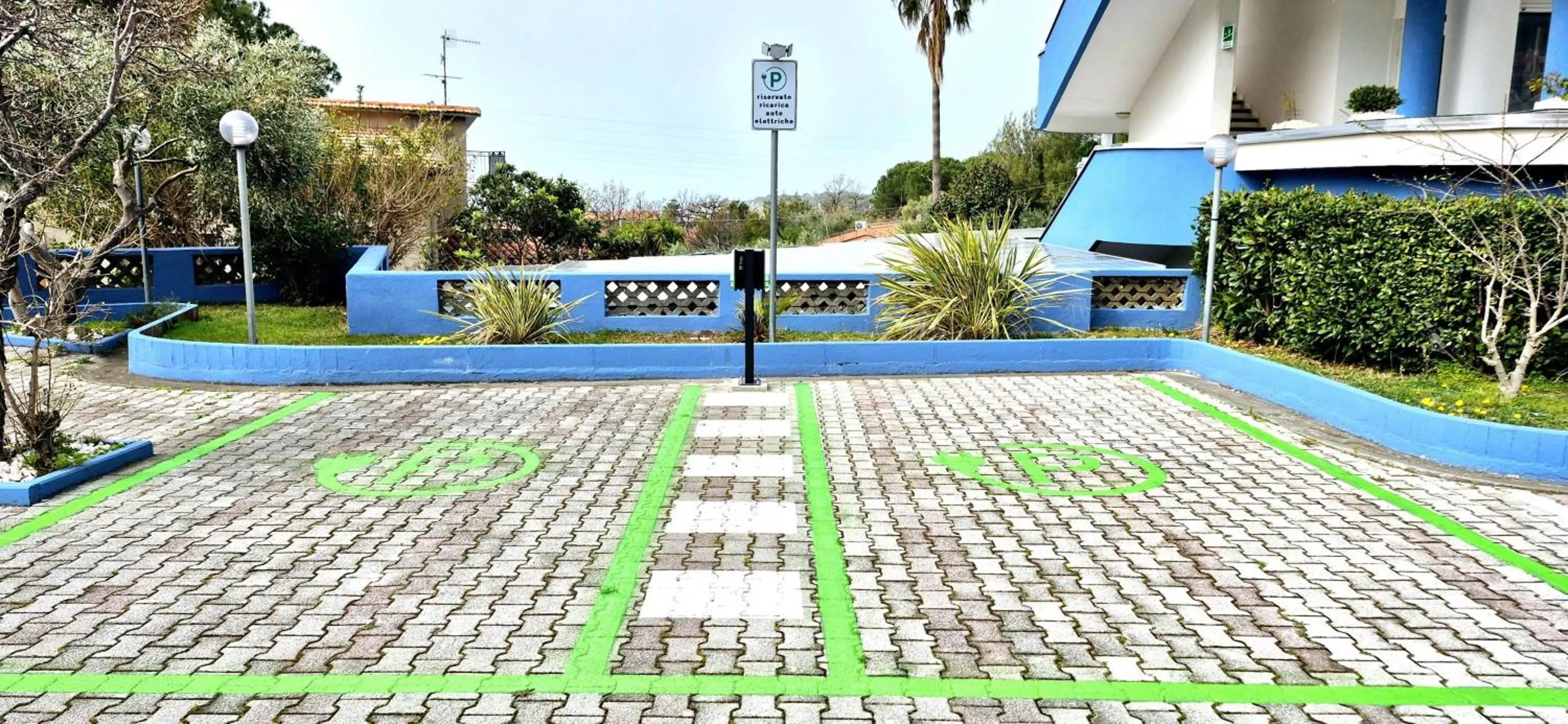 Parking in Hotel Blu Eden