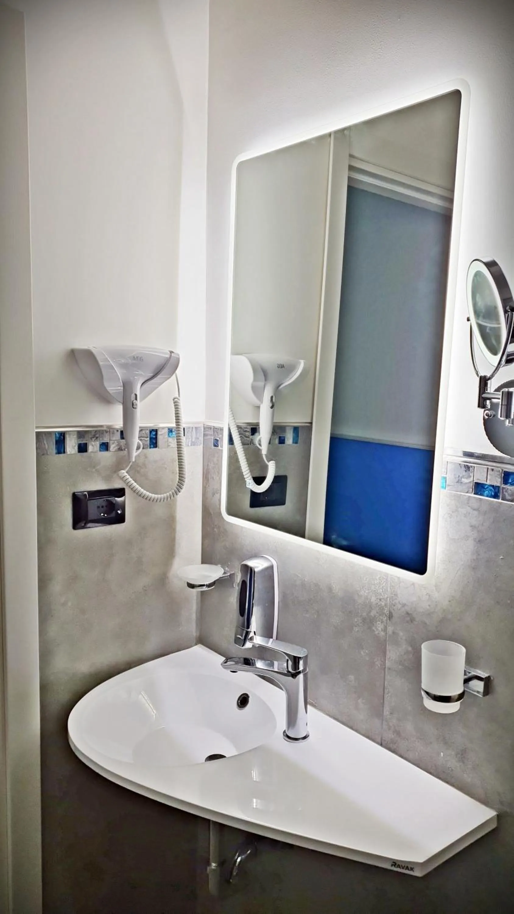 Bathroom in Hotel Blu Eden