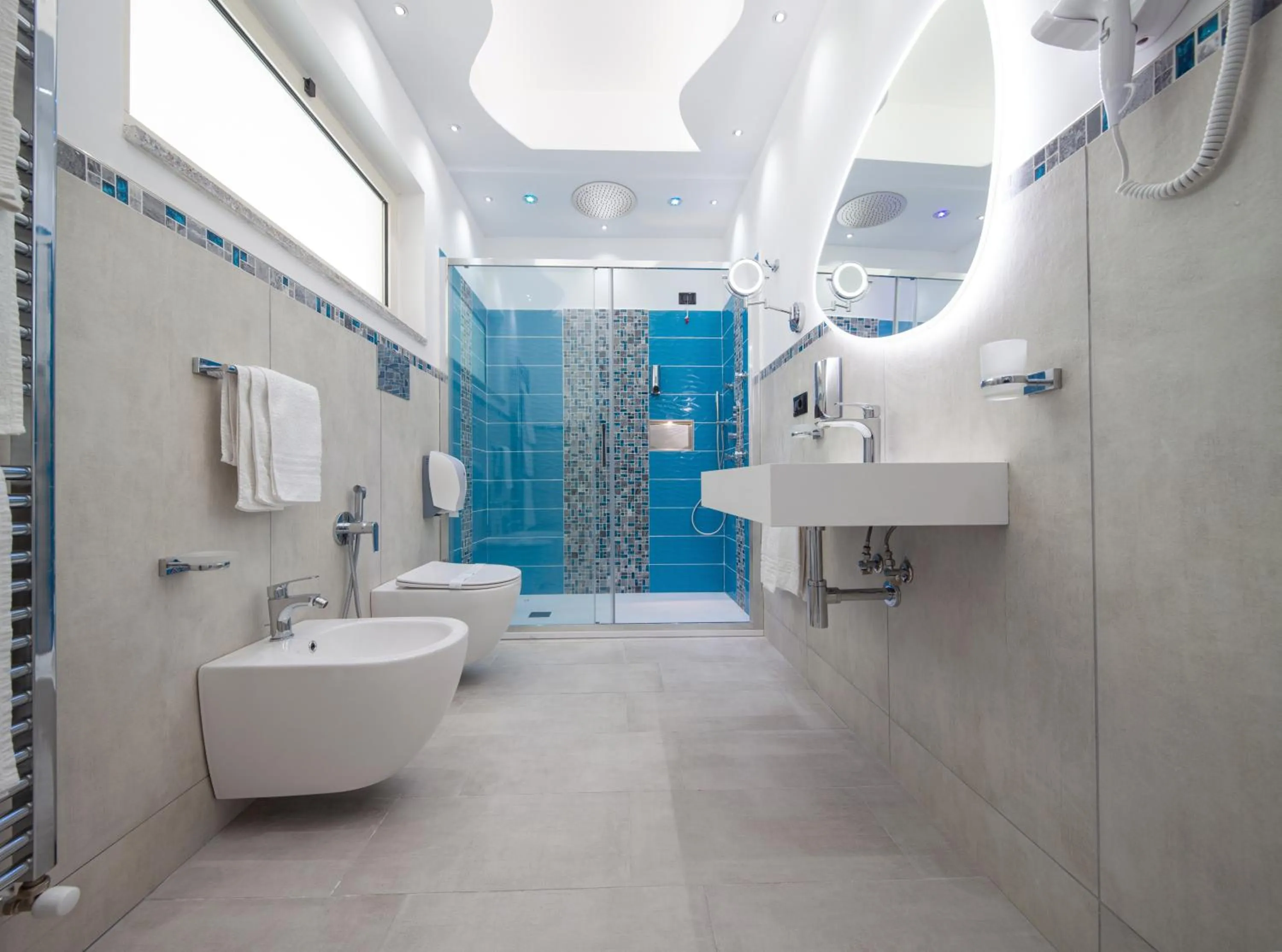 Shower in Hotel Blu Eden