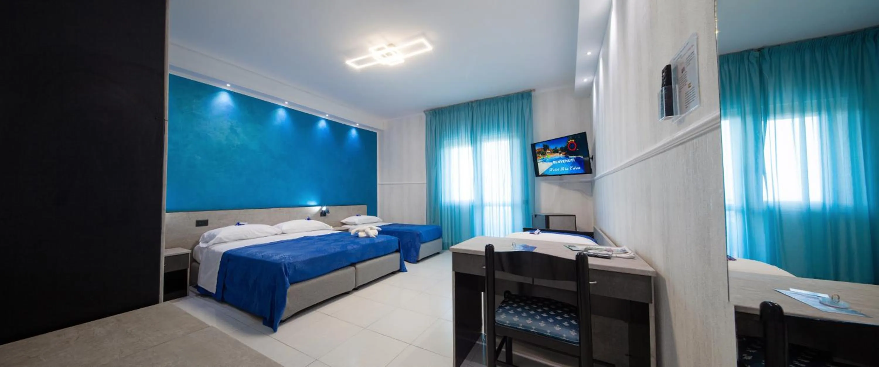 Bed in Hotel Blu Eden