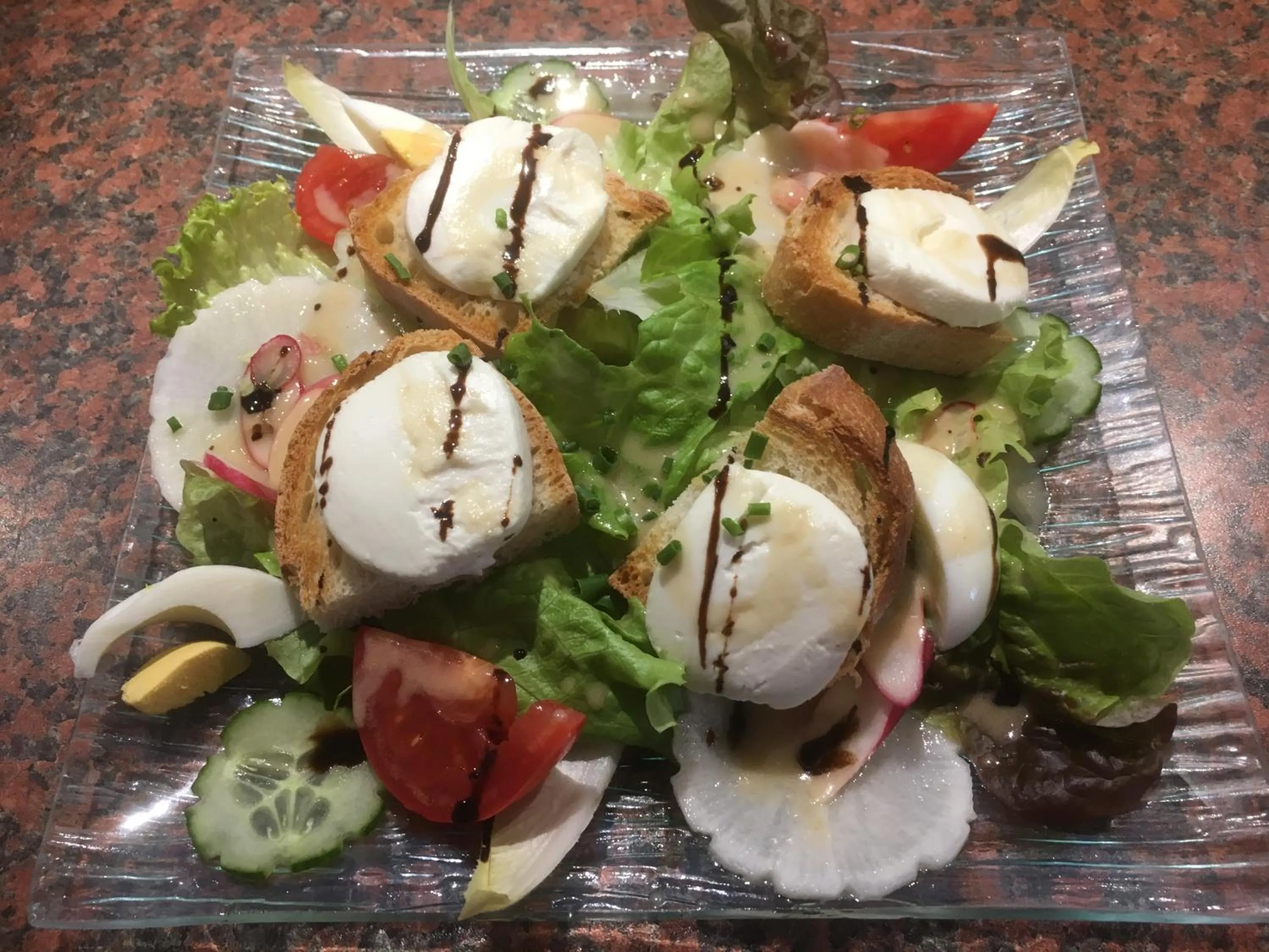 Restaurant/places to eat in Logis Hôtel - Restaurant Aux Bruyères