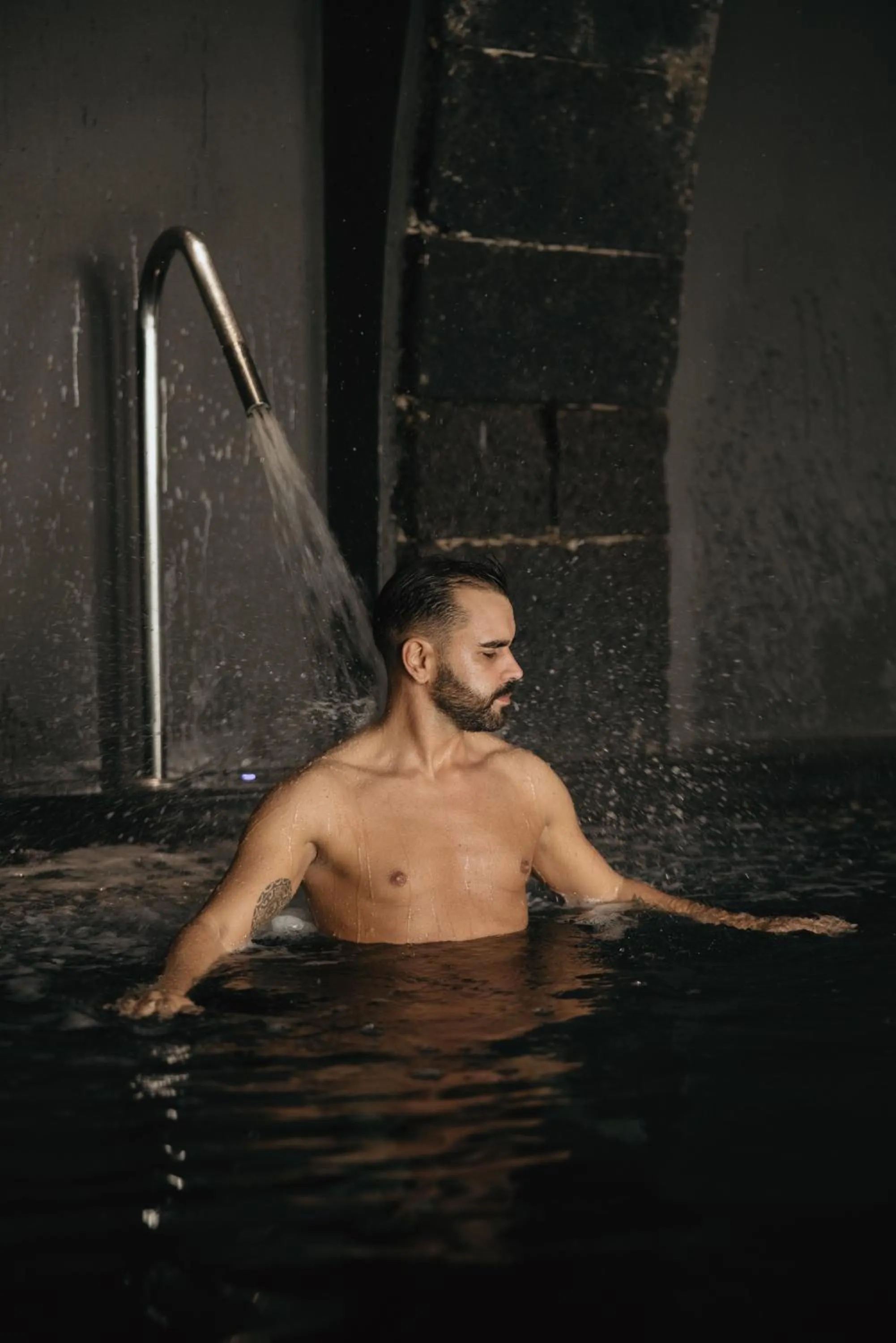 Spa and wellness centre/facilities in NINE DOTS Azorean Art Boutique Hotel