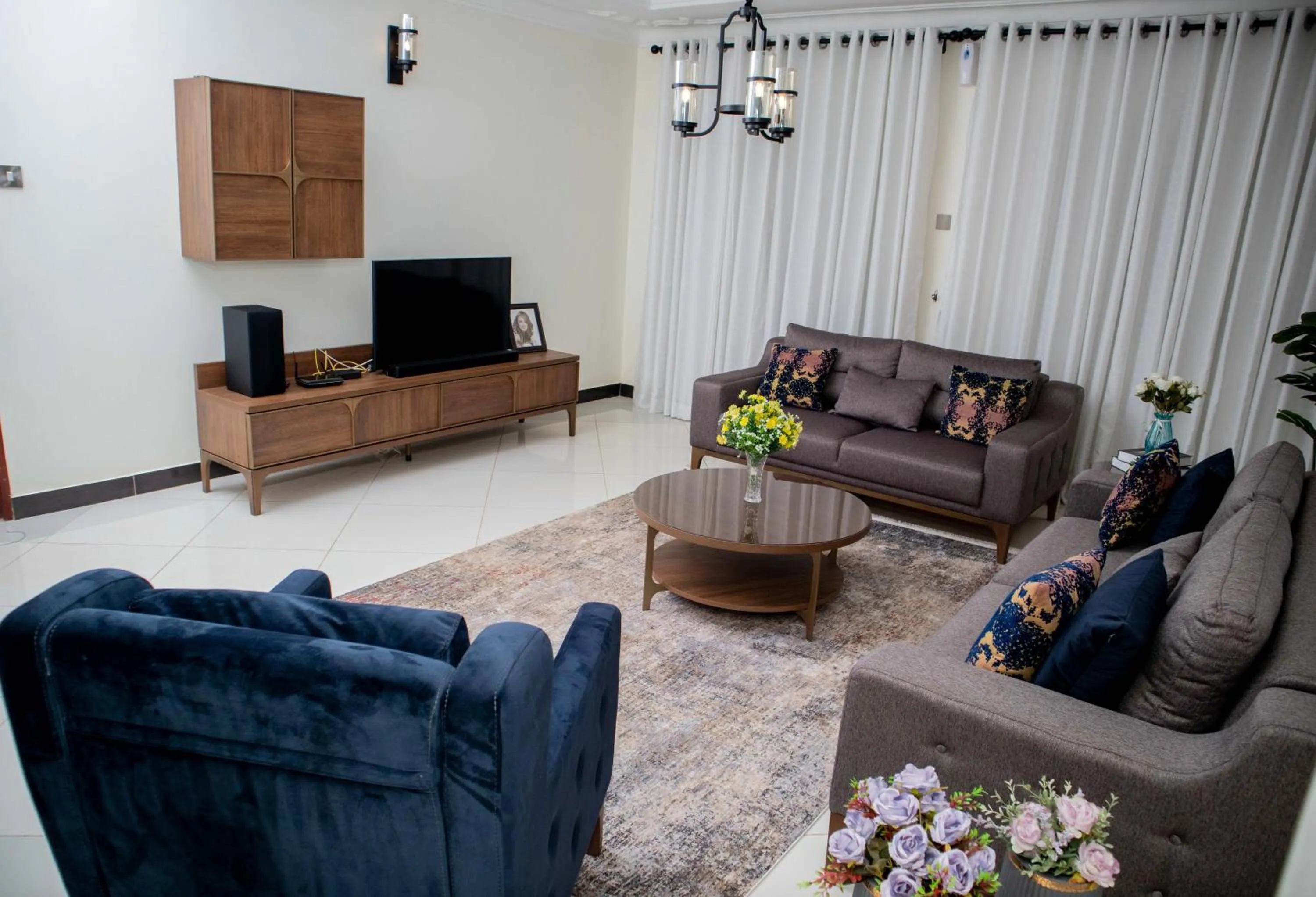 Communal lounge/ TV room in Blueberry Villas