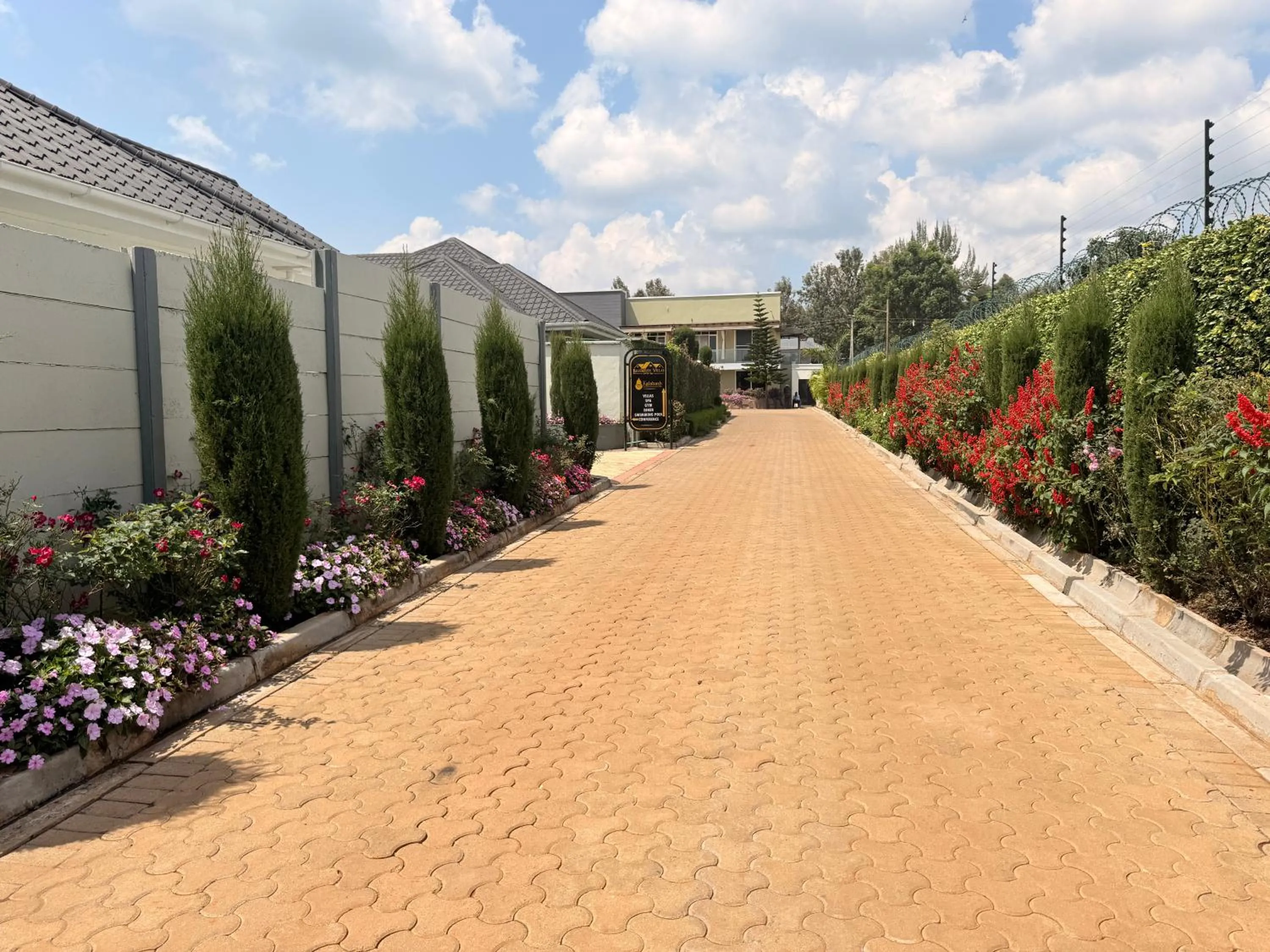 Facade/entrance in Blueberry Villas