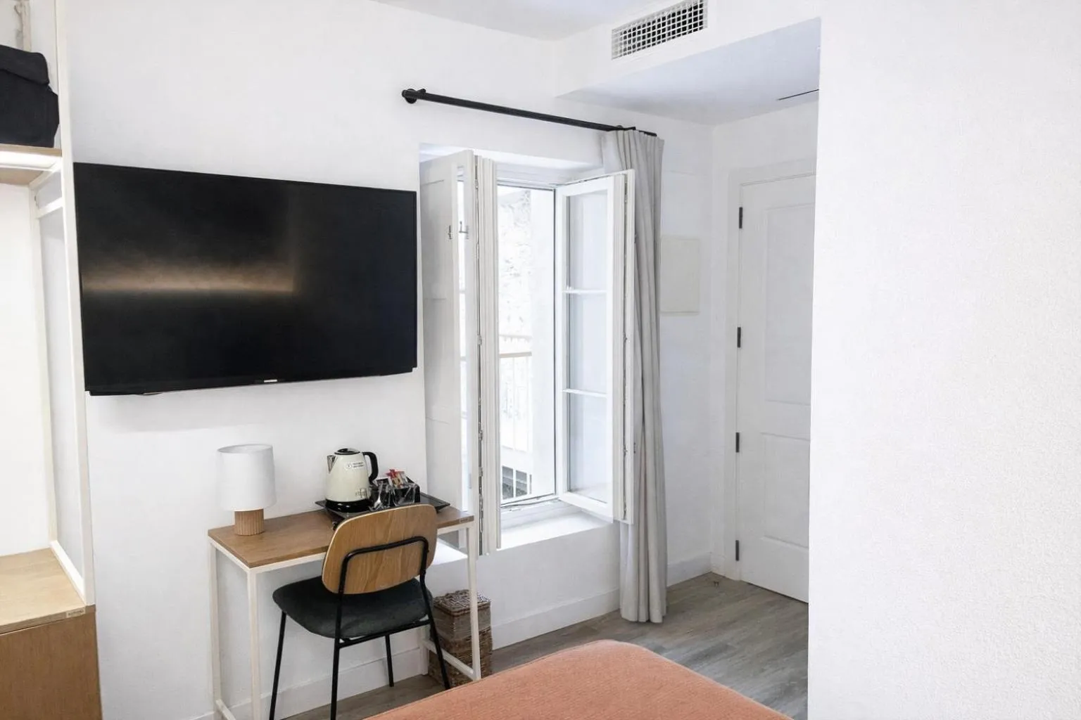 Bedroom in BYPILLOW Casa Gades