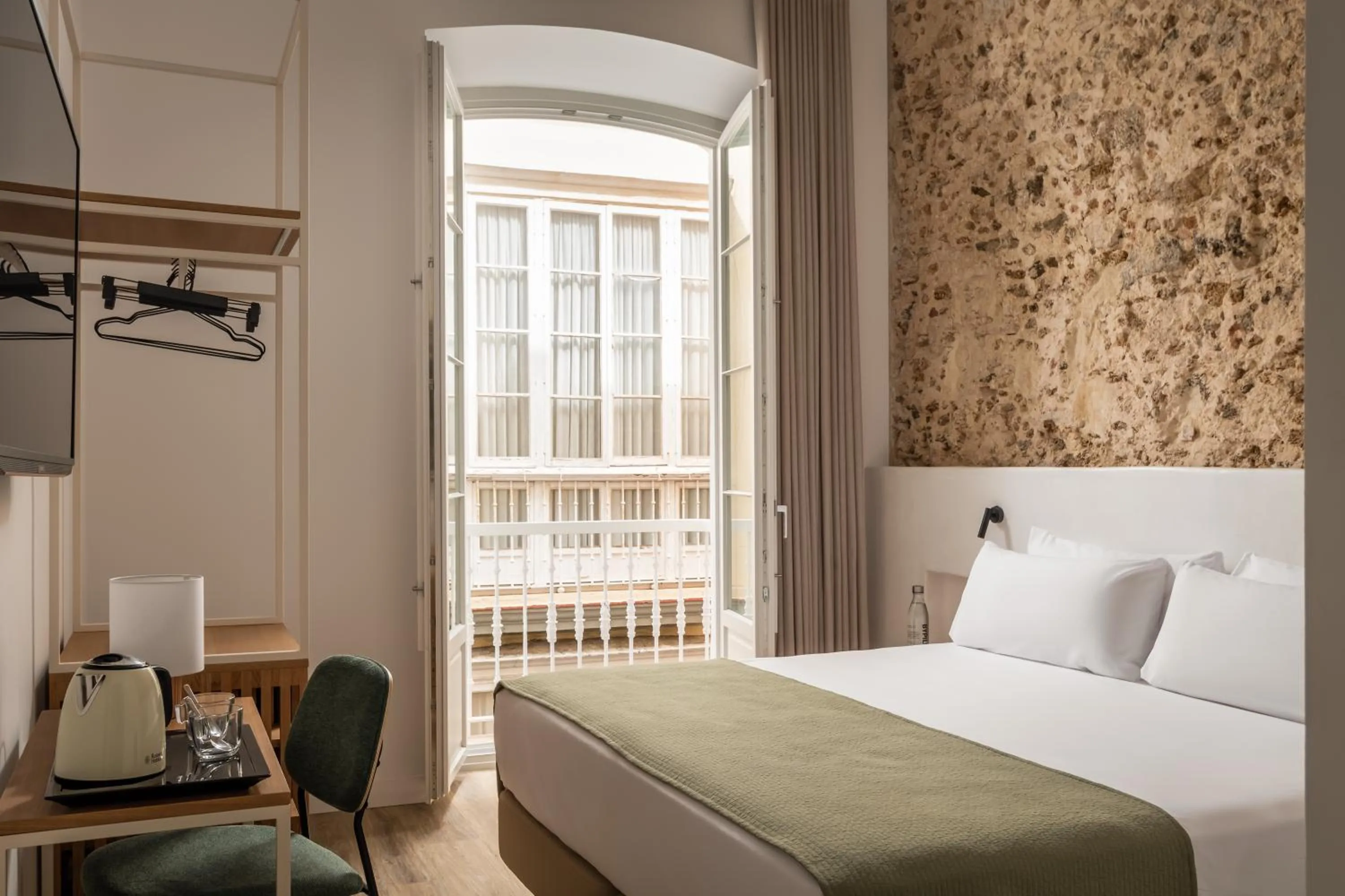 Bedroom, Bed in BYPILLOW Casa Gades