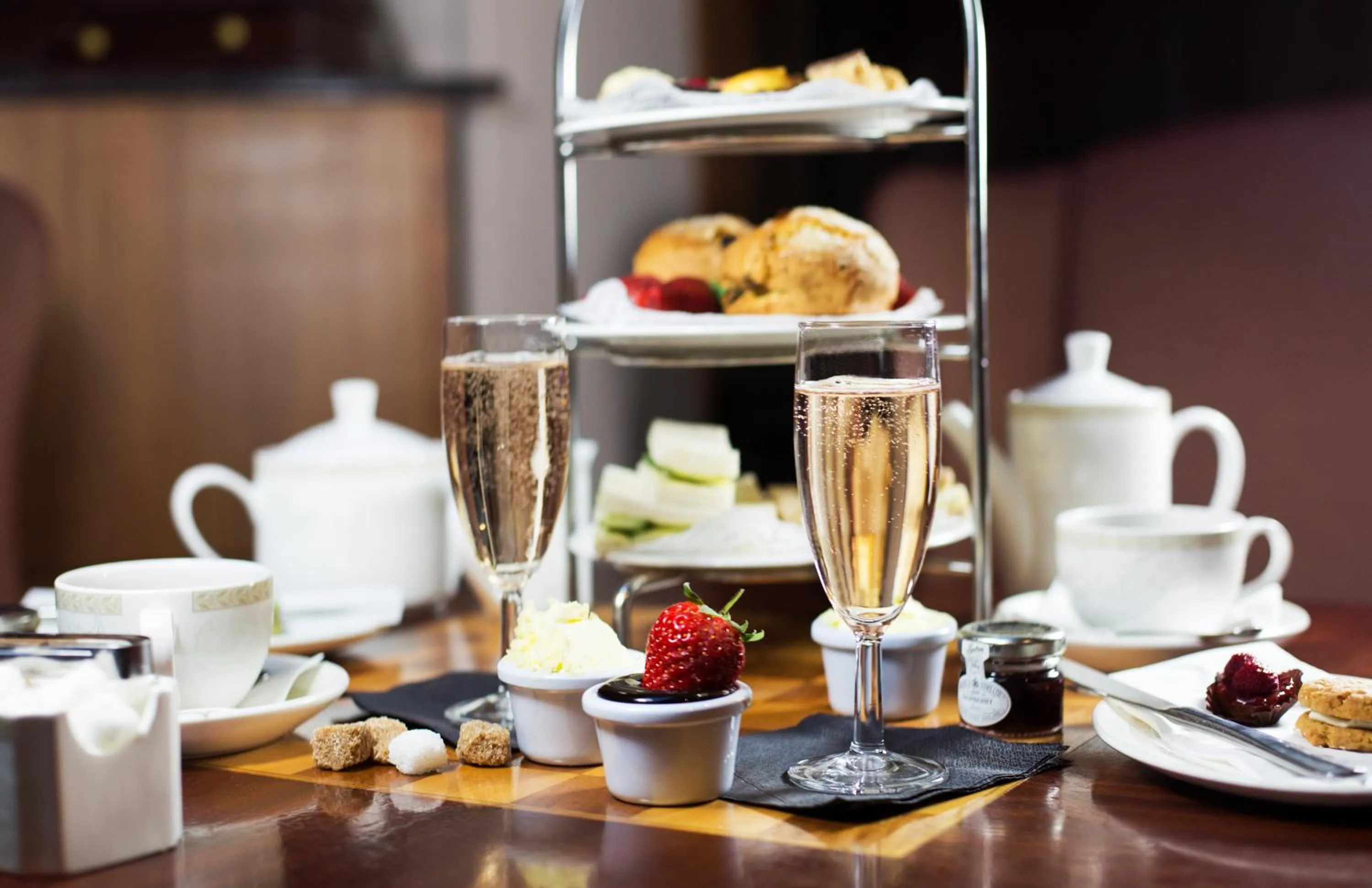 Food and drinks in The Royal Highland Hotel