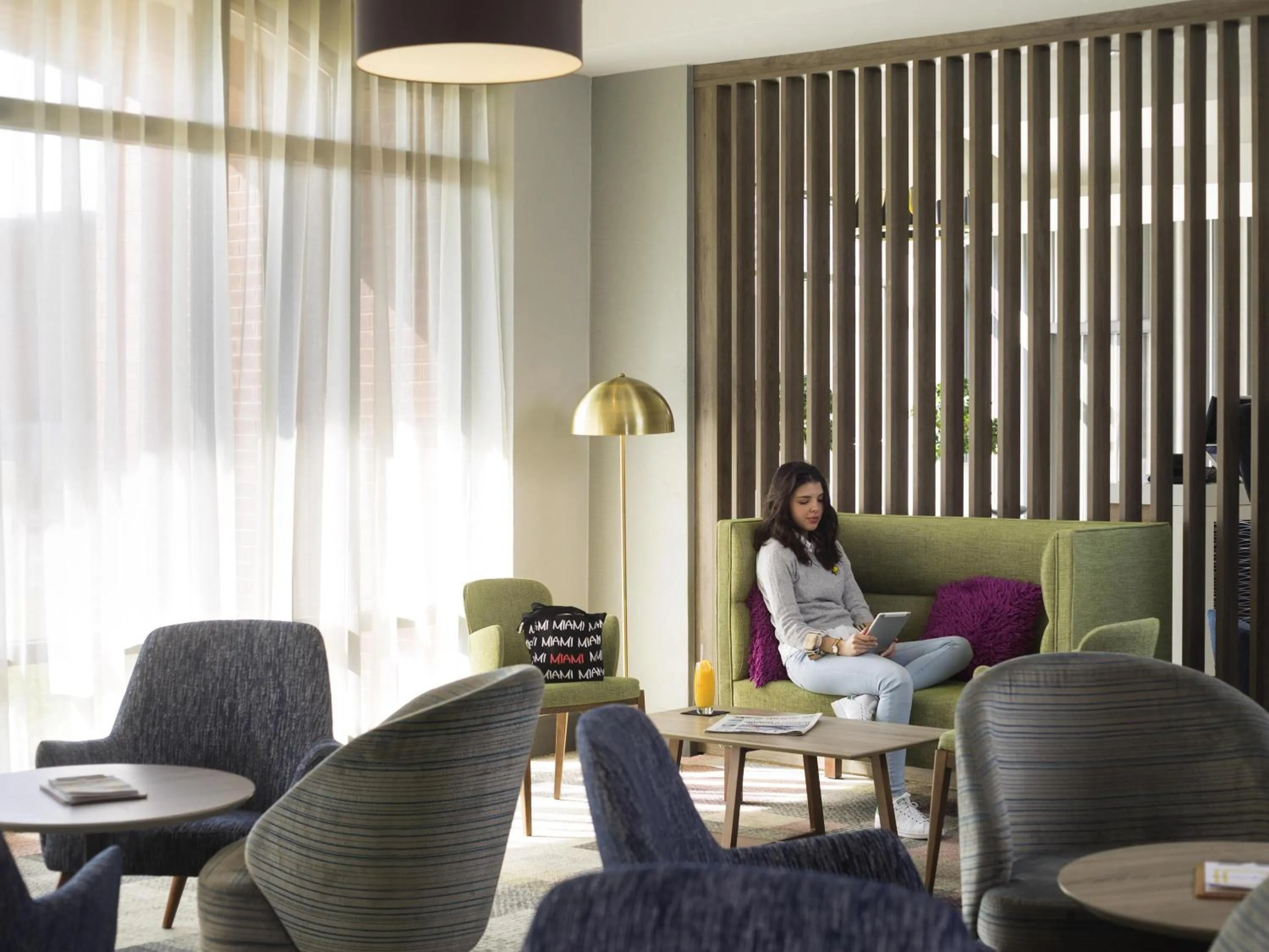 Lounge or bar in Novotel Ipswich Centre