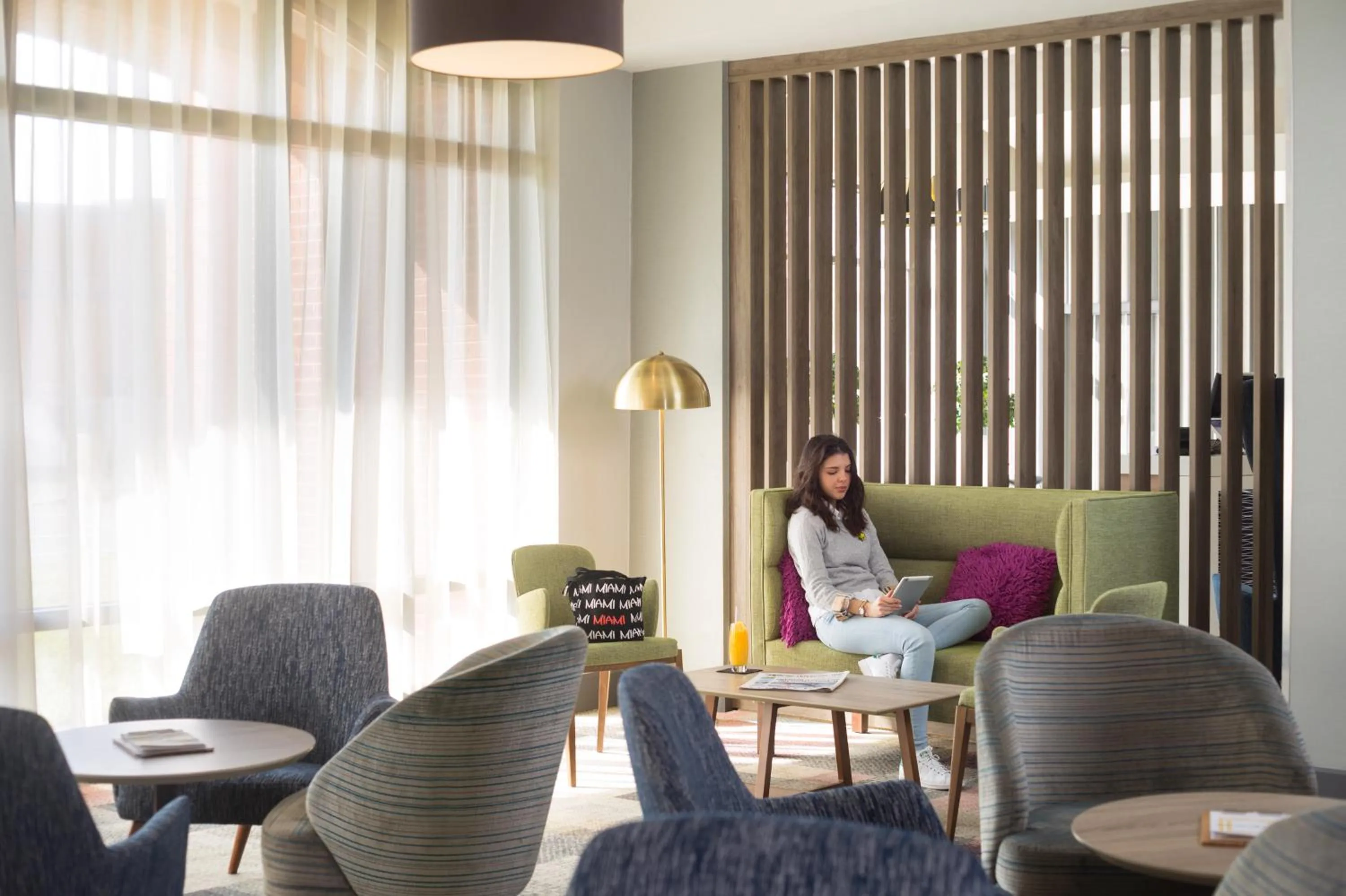 Lounge or bar in Novotel Ipswich Centre