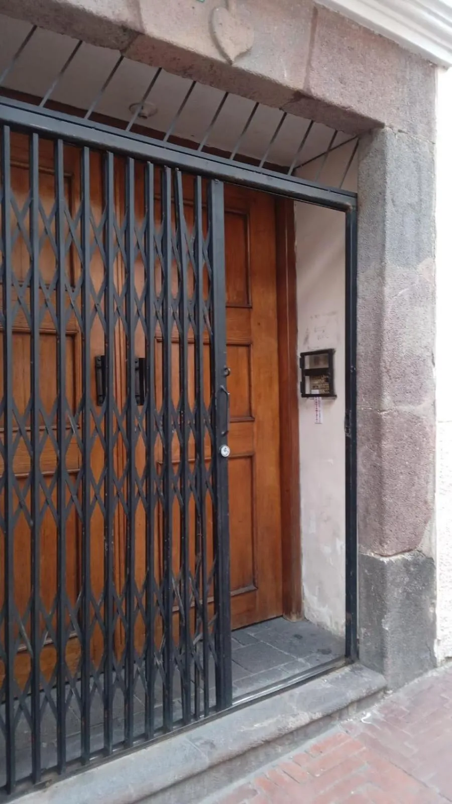 Facade/entrance in DON- PABLITo