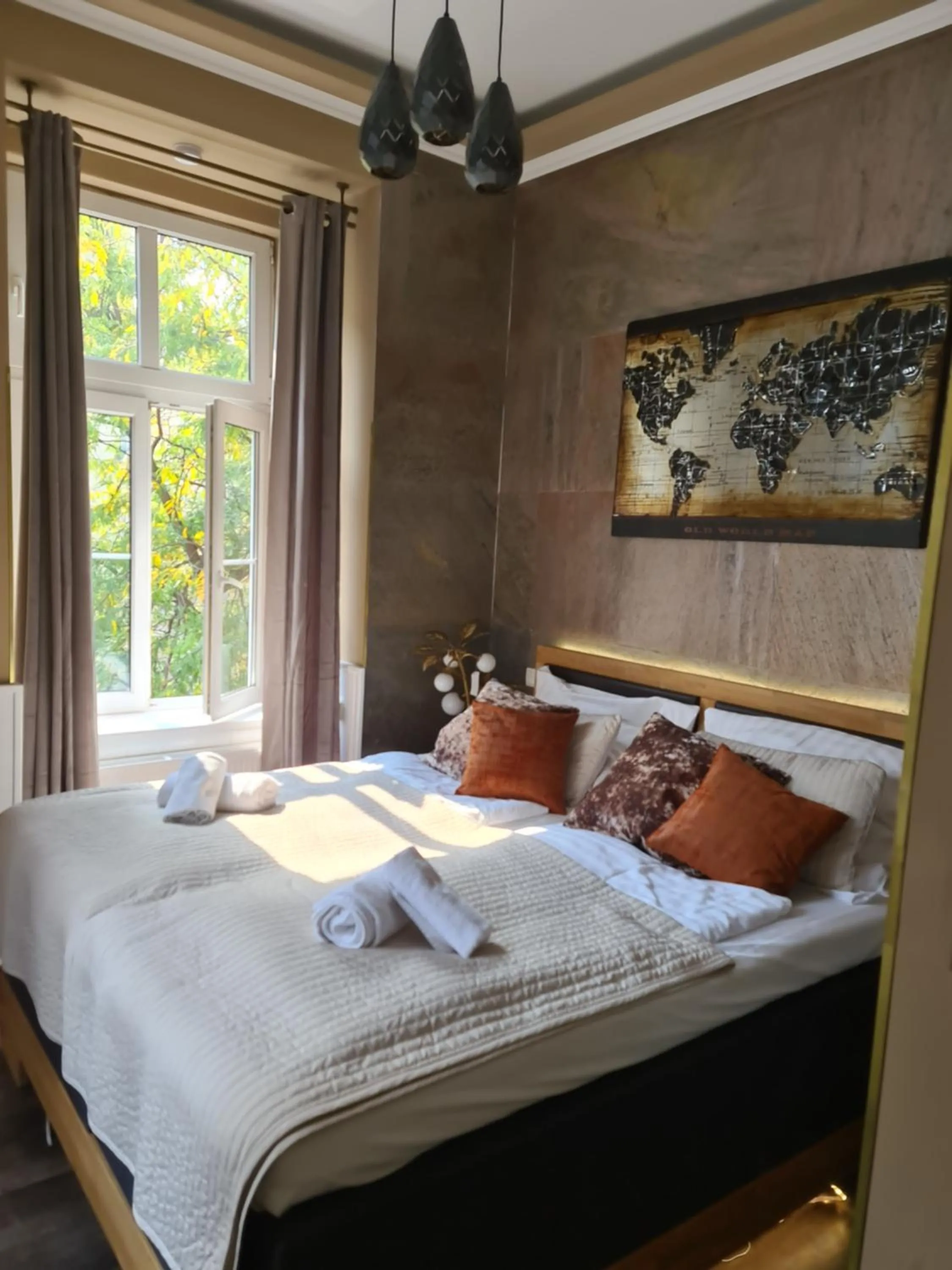 Bedroom, Bed in Urban Boutique Hotel