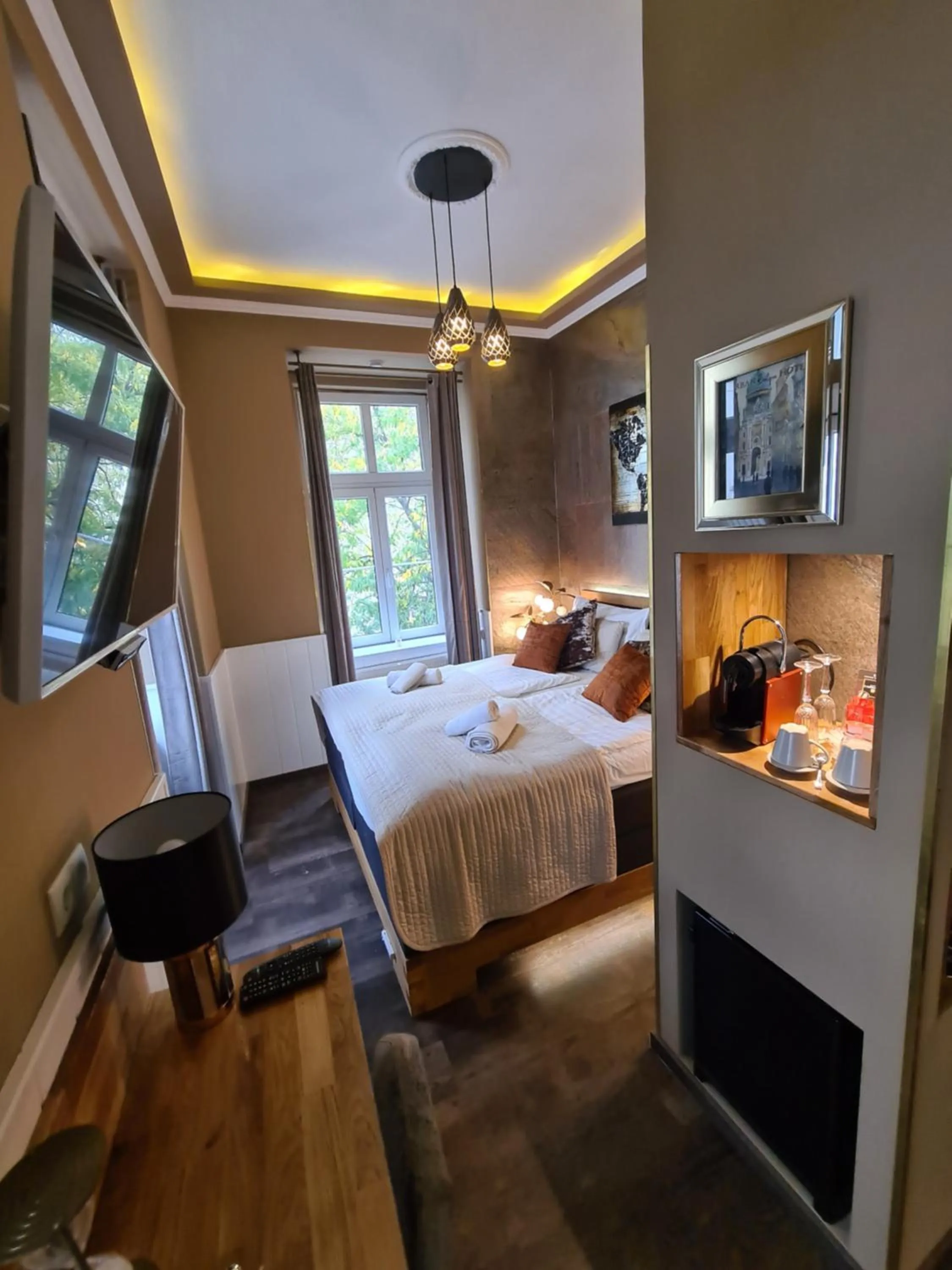 Bedroom, Bed in Urban Boutique Hotel