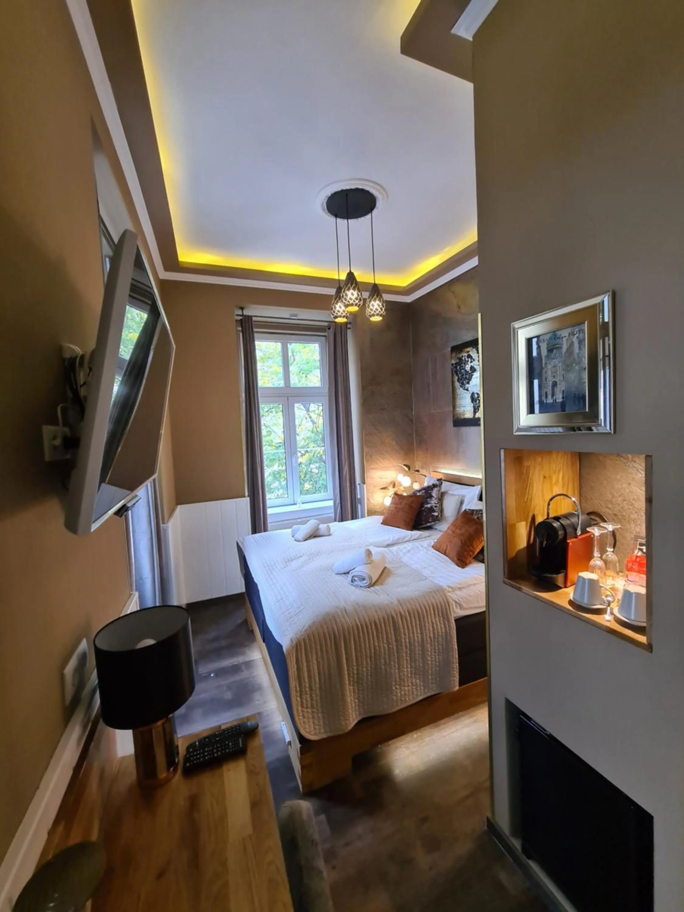 Bedroom, Bed in Urban Boutique Hotel