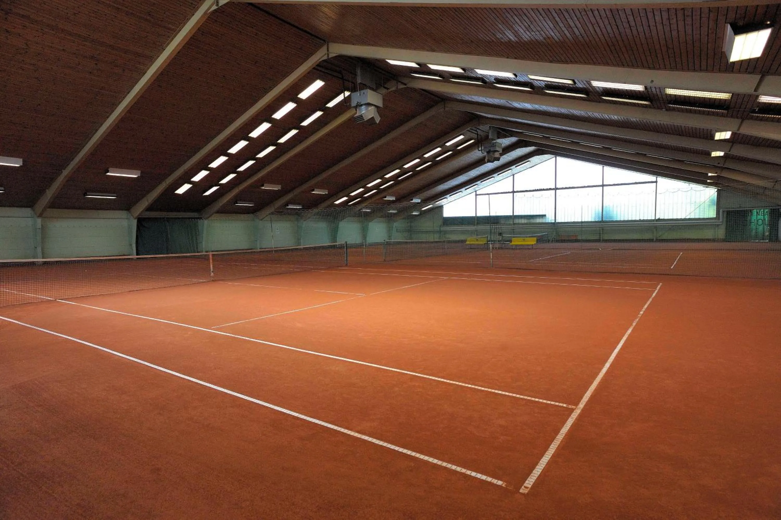 Tennis court in Tennis Golf Hotel Höllrigl