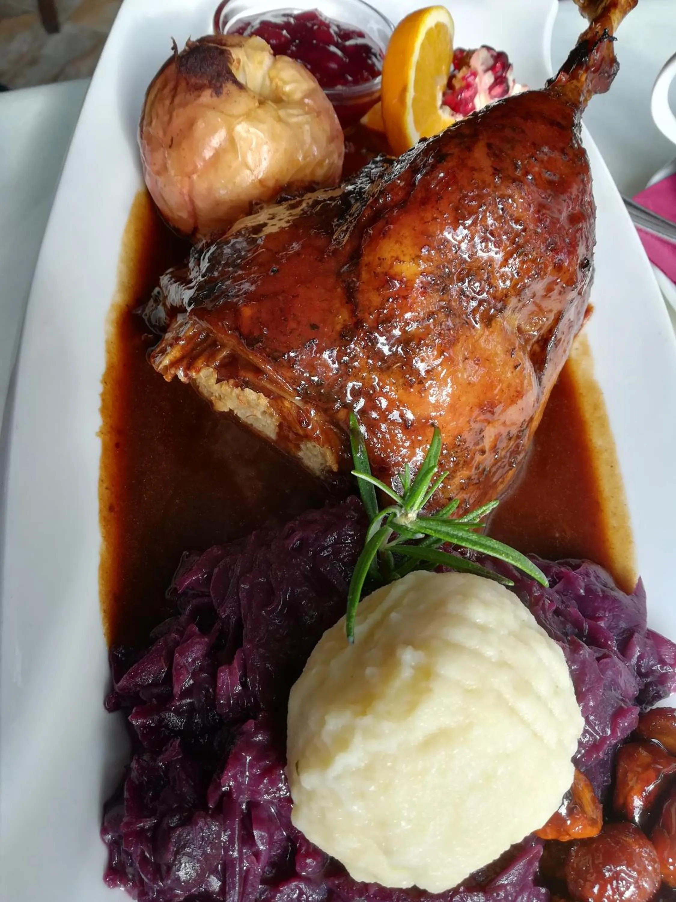 Restaurant/places to eat in Tennis Golf Hotel Höllrigl