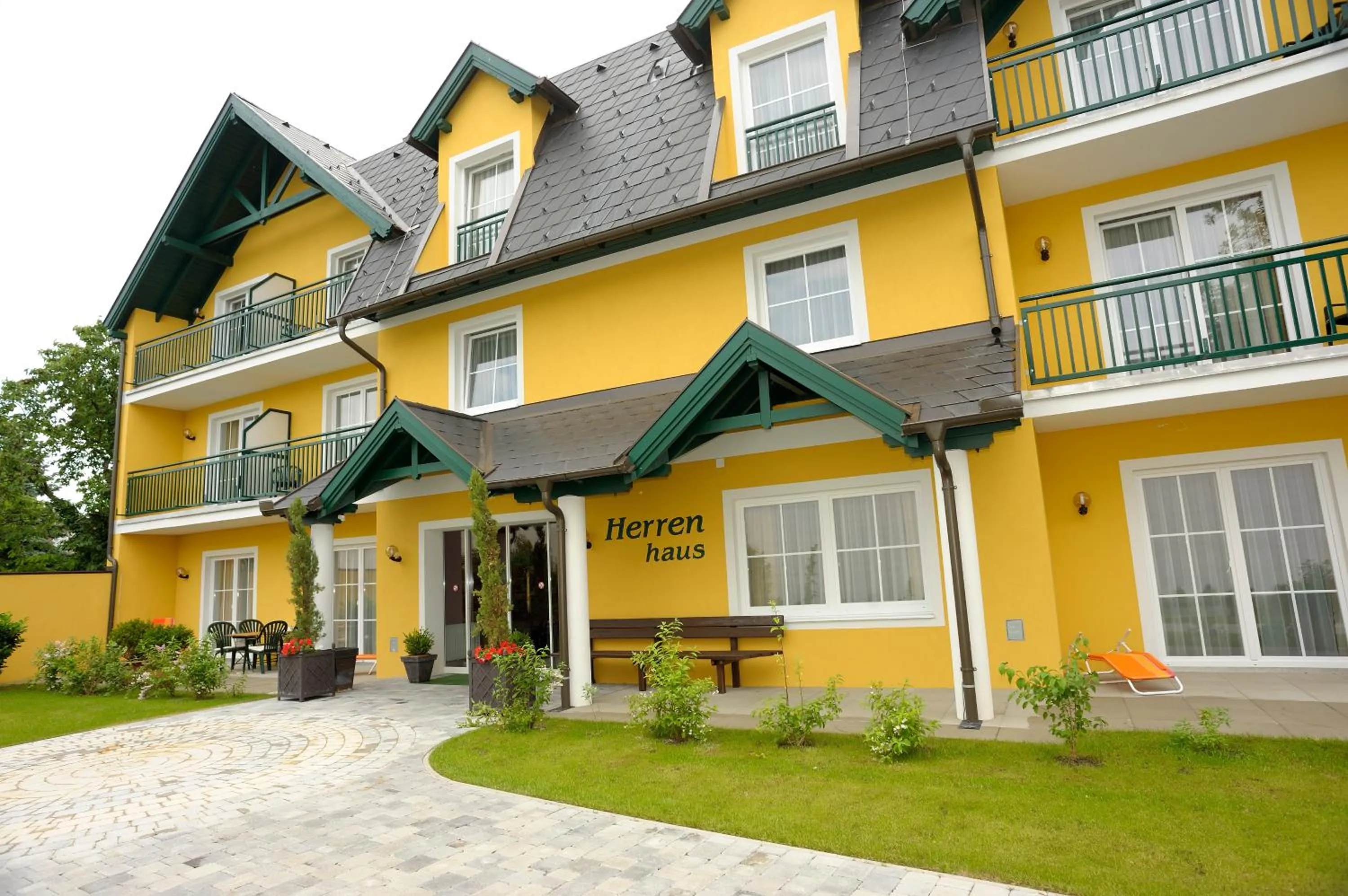 Facade/entrance in Tennis Golf Hotel Höllrigl
