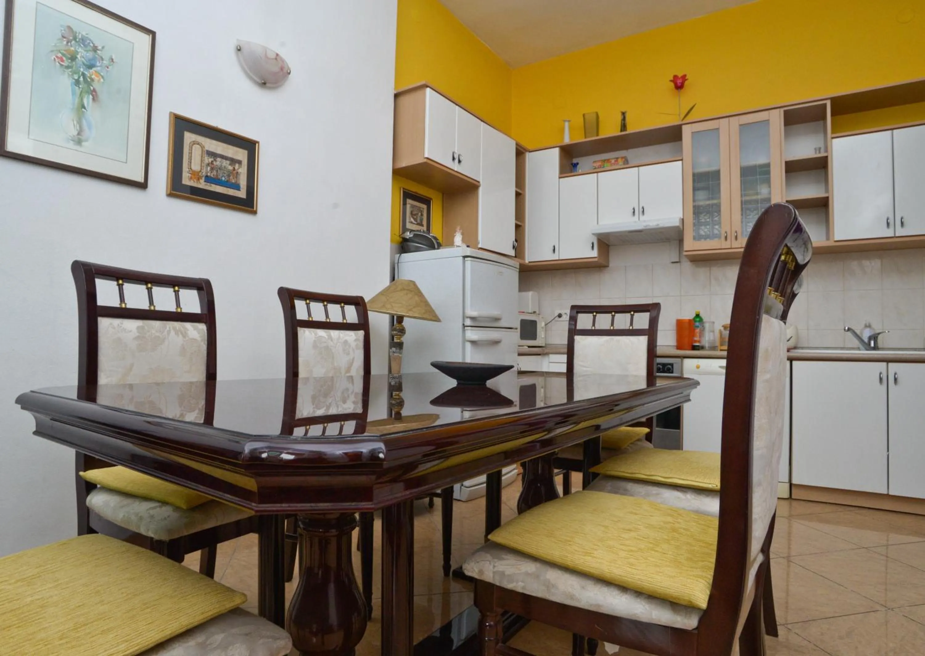 Dining area in Epicenter Apartments Split