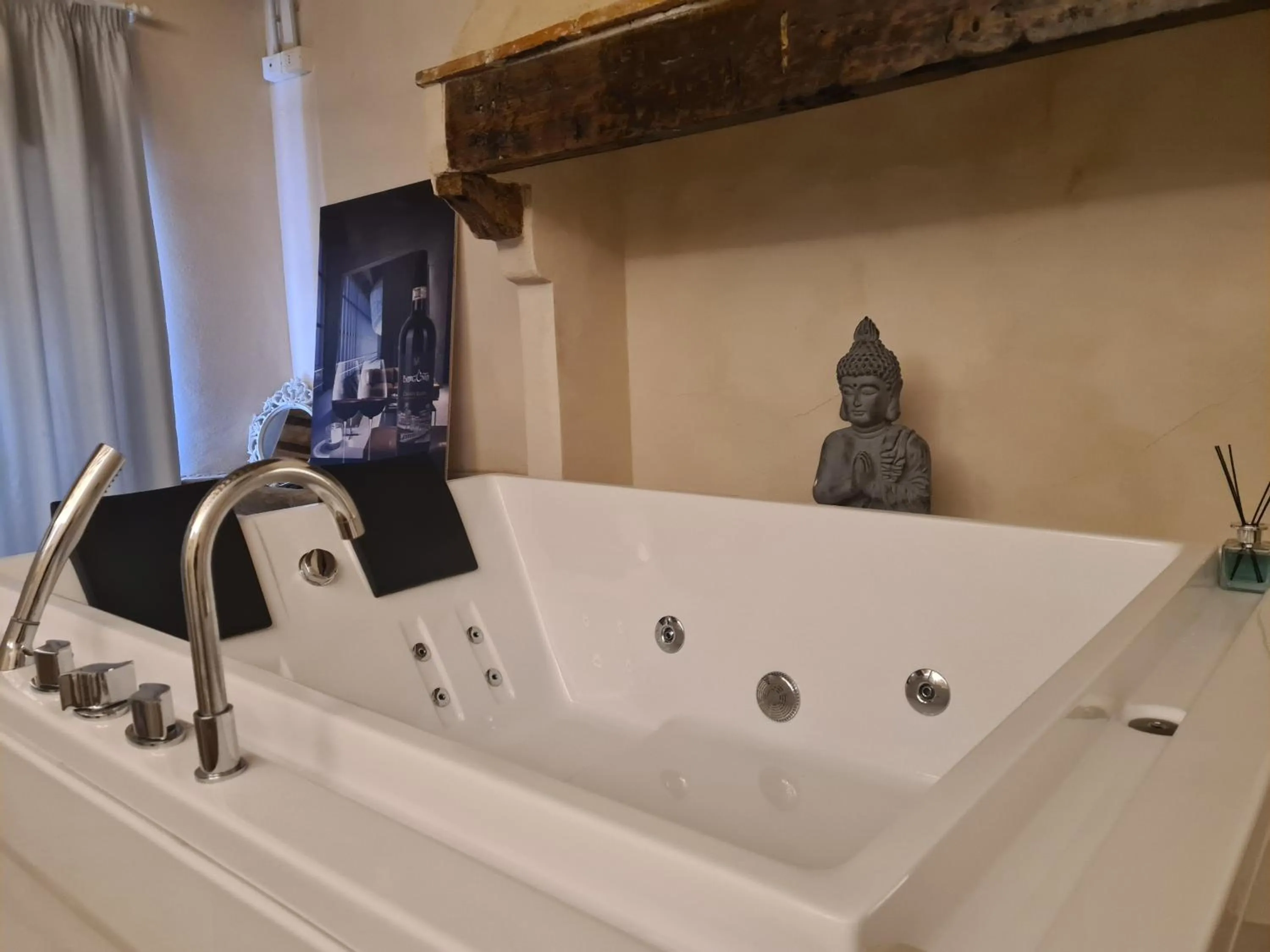 Hot Tub in Allegra Toscana - Affittacamere Guest house Arezzo