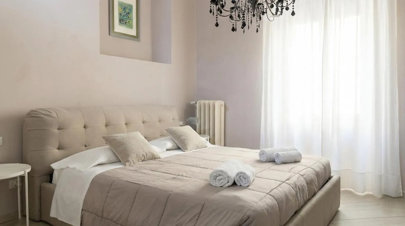 Double Room with Private Bathroom in Allegra Toscana - Affittacamere Guest house Arezzo